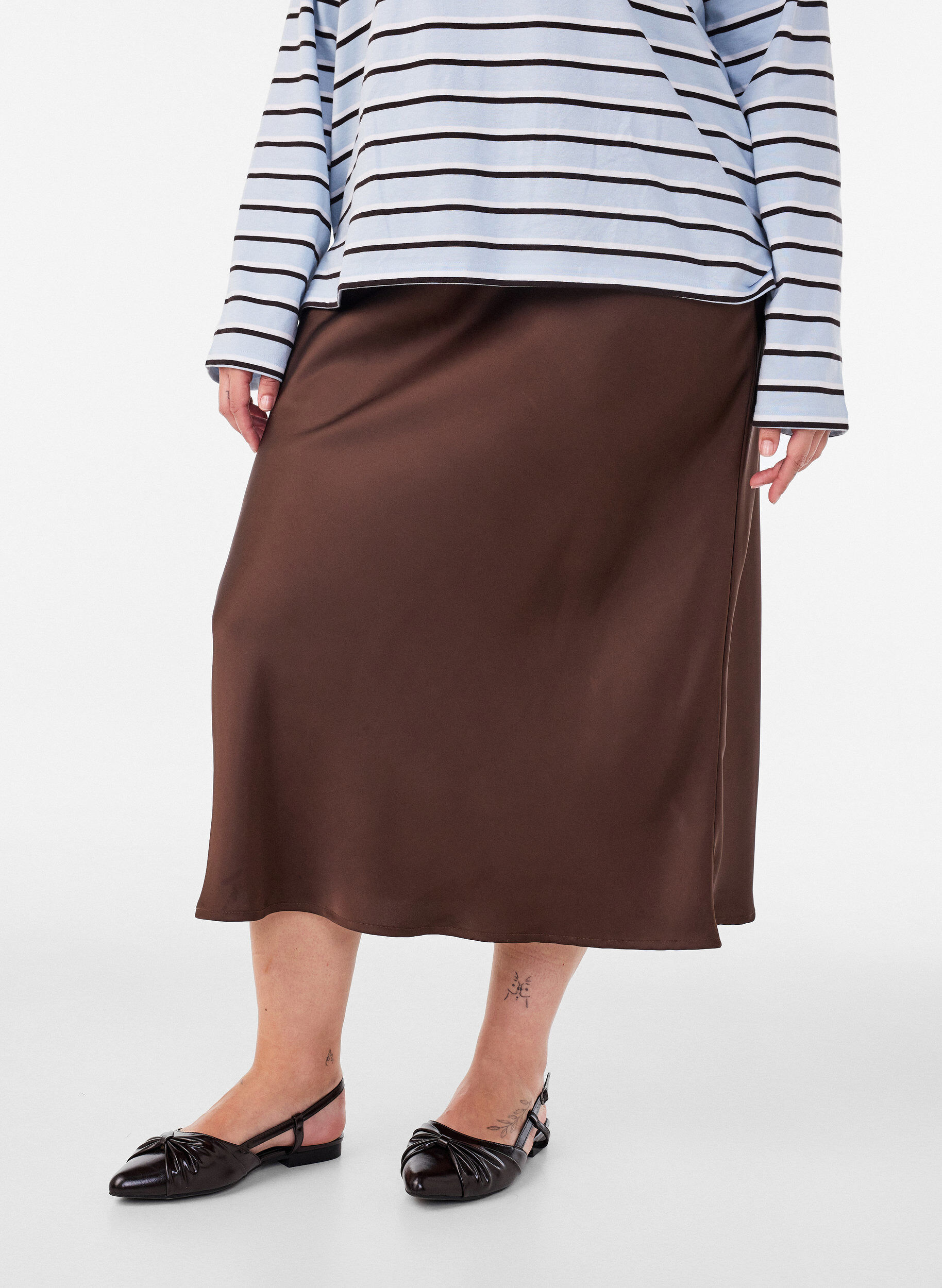 ZizziJupe midi en satin, Marron, Model image number 2