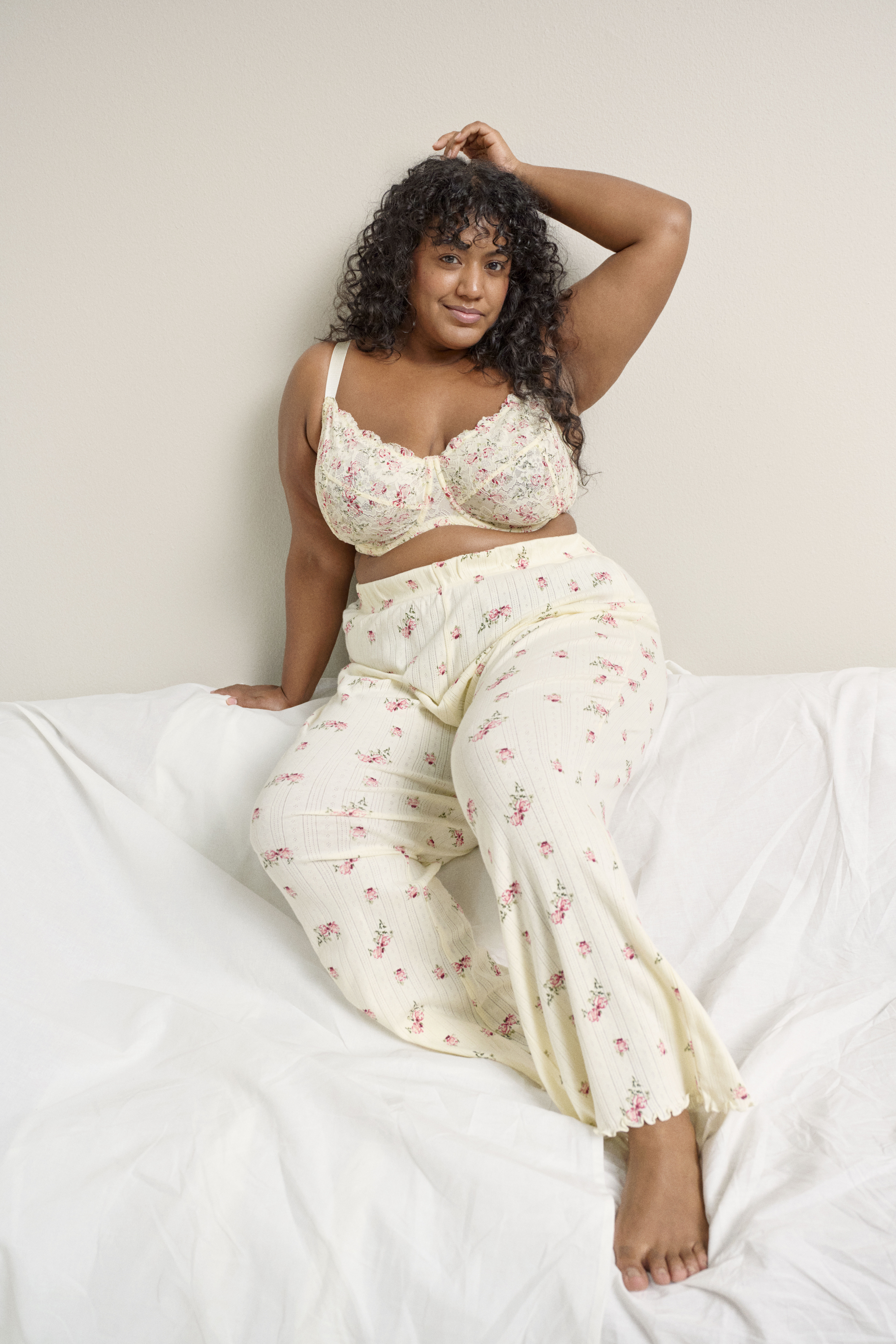 Dentelles et fleurs, , Model