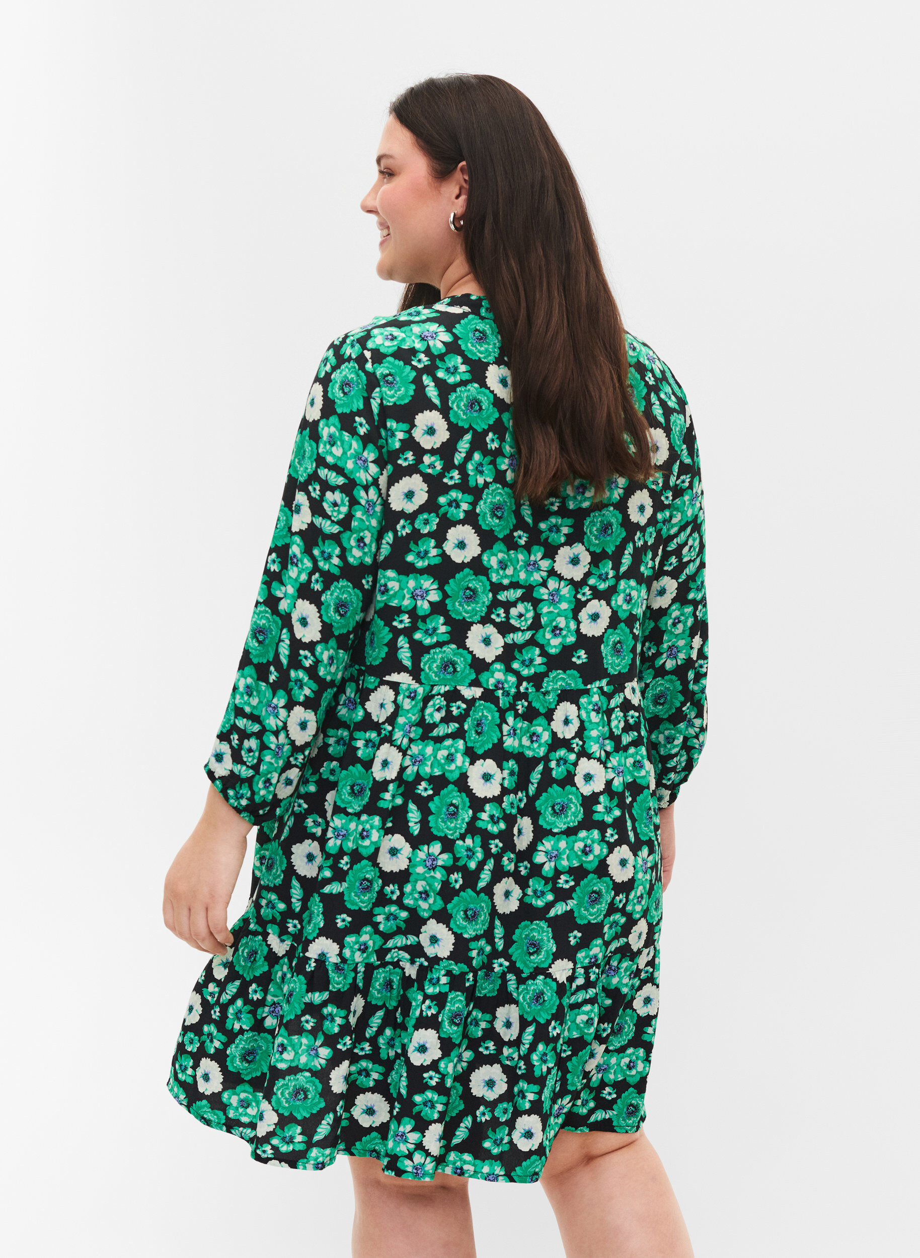 Zizzi Tunique &agrave; fleurs en viscose, Green Flower AOP, Model image number 1