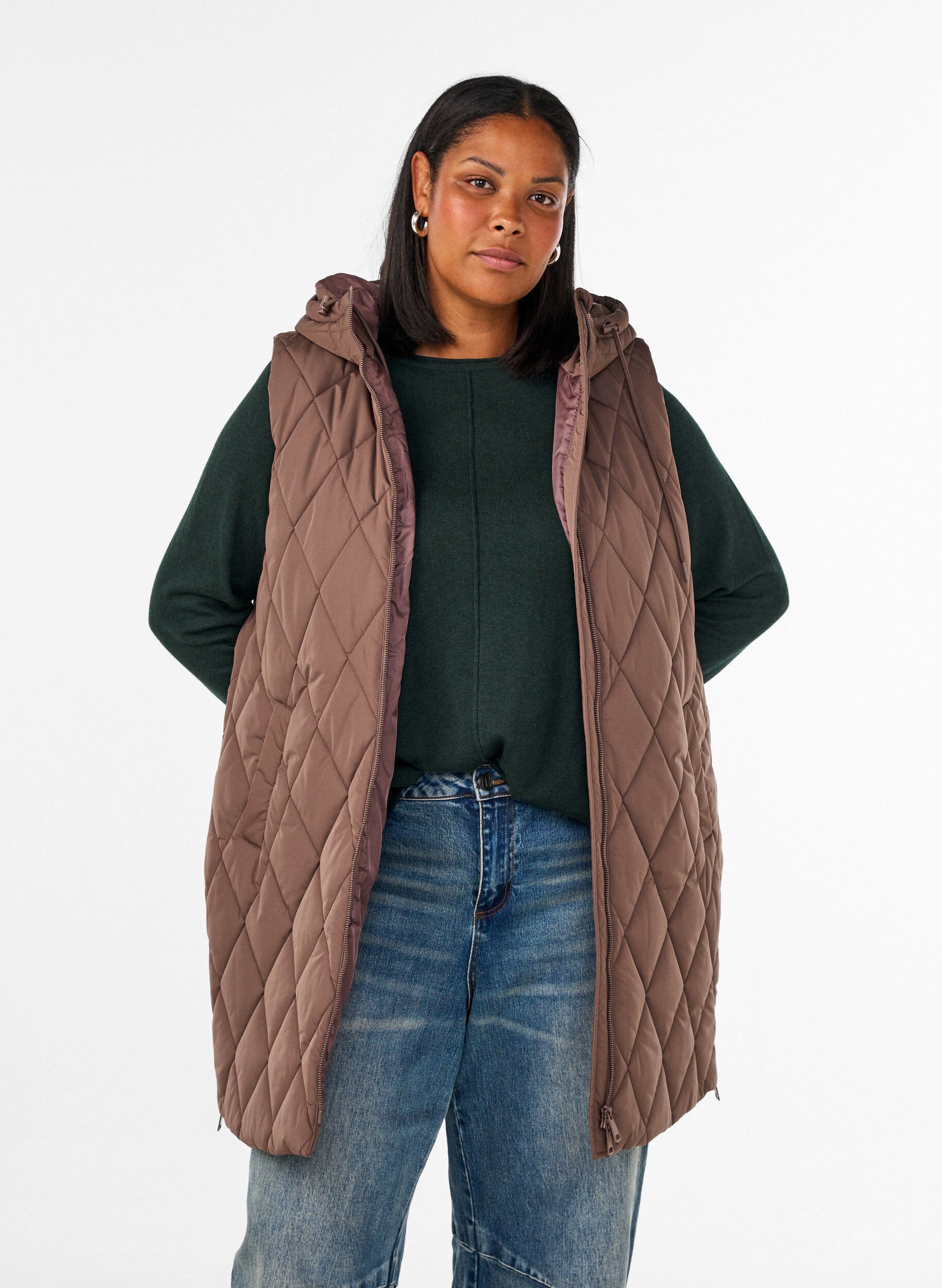 Gilet matelass&eacute; mi-long &agrave; capuche, Marron, Model
