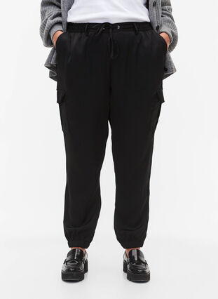 Pantalons de cargaison en satin, Black, Model image number 2