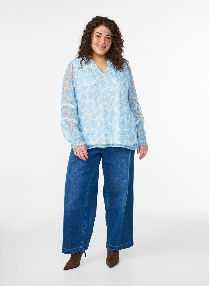 Blouse en mousseline &agrave; imprim&eacute; floral et bordure en crochet, Bleu Clair, Model image number 1