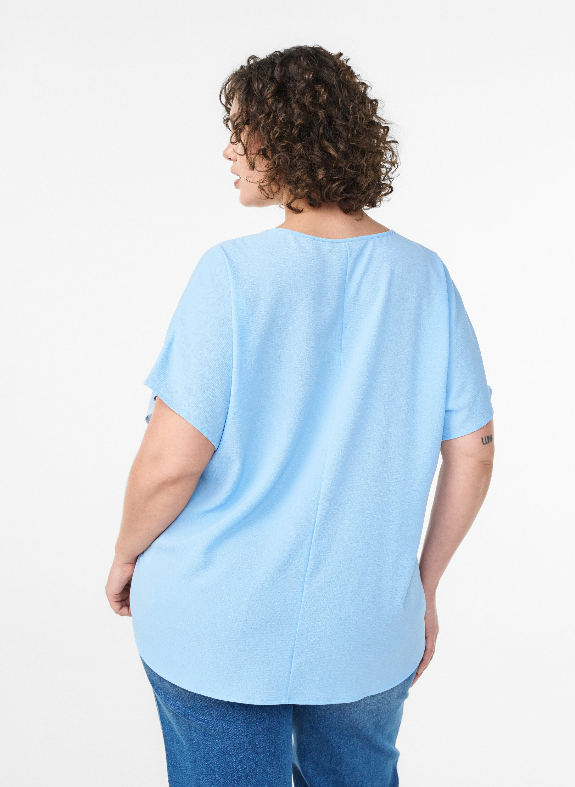 Zizzi Blouse &agrave; manches courtes et encolure ronde, Bleu, Model image number 2