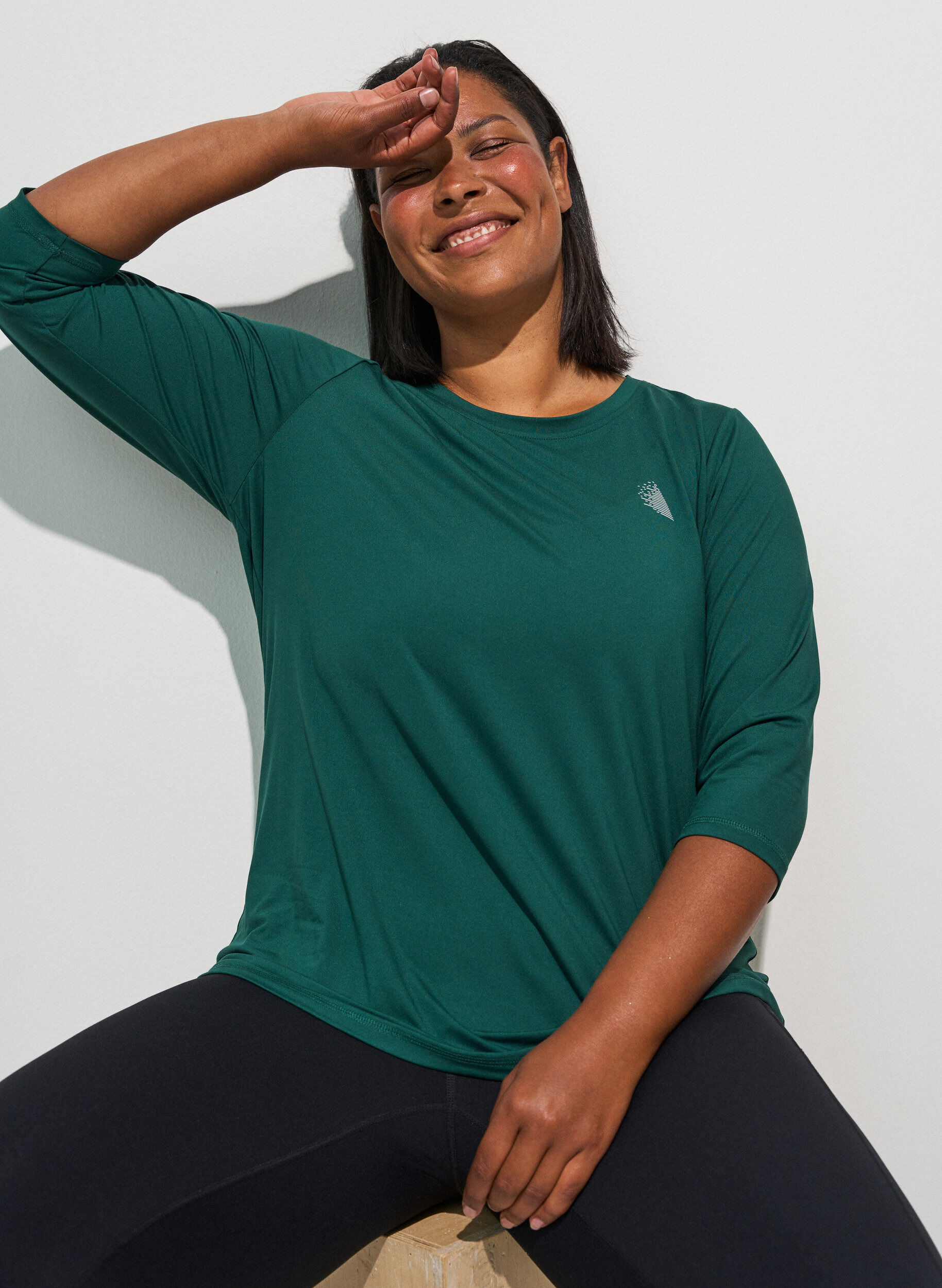 ZizziSports top with 3/4 sleeves, Vert fonc&eacute;, Model image number 3