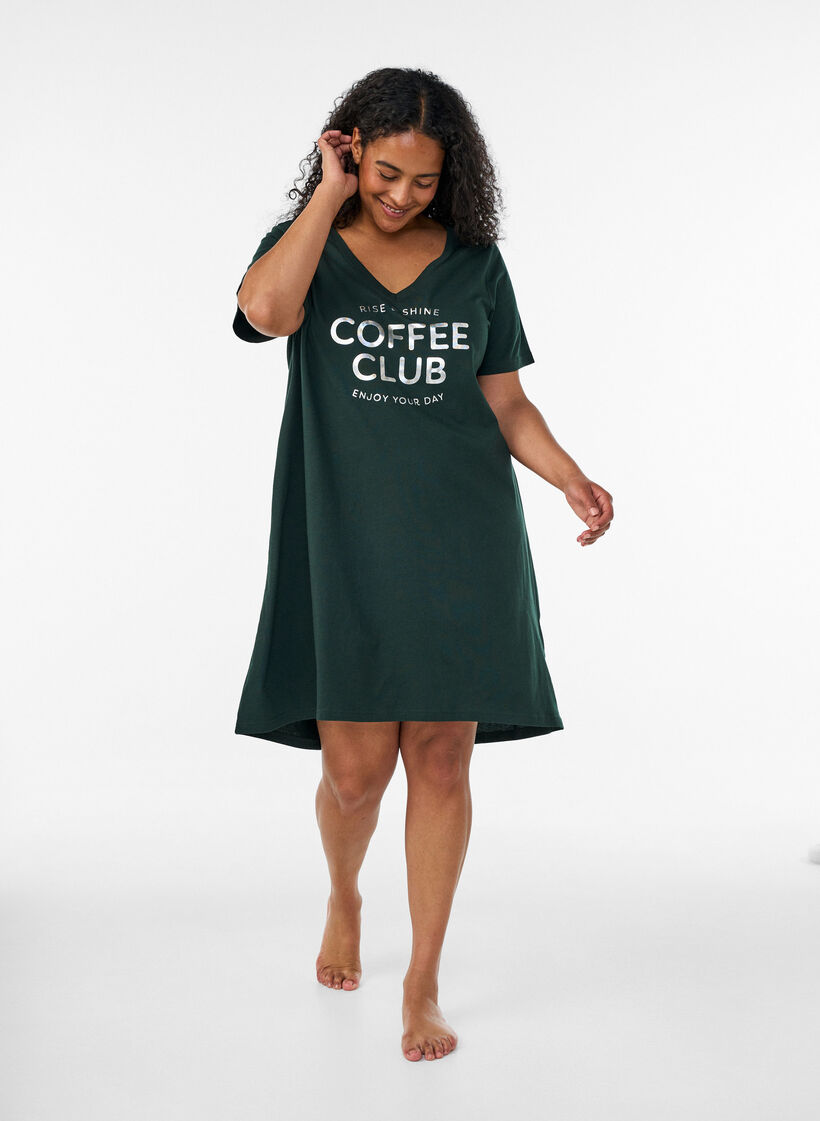 Chemise de nuit en coton biologique et &agrave; col en V, Vert fonc&eacute;, Model image number 1