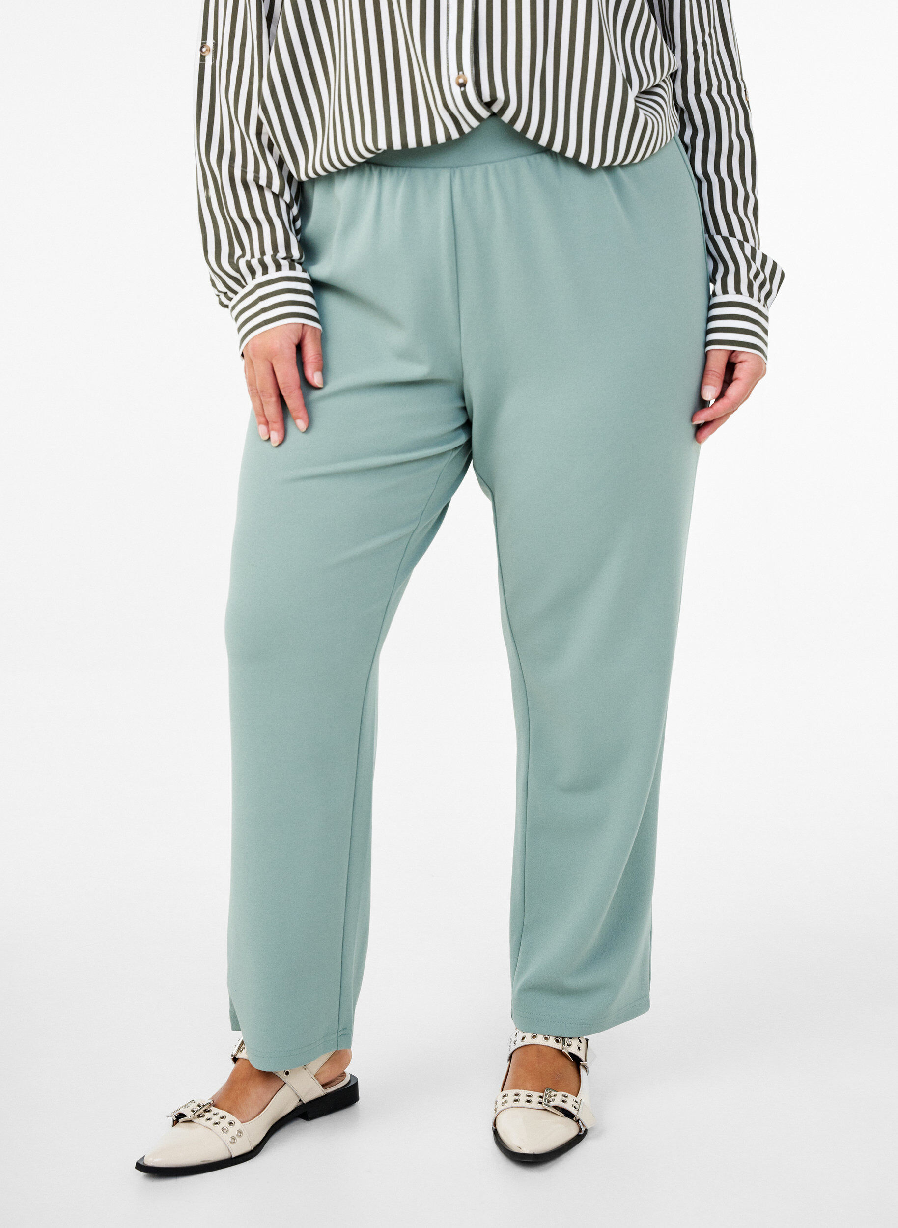 ZizziPantalon &agrave; coupe droite, Vert, Model image number 2