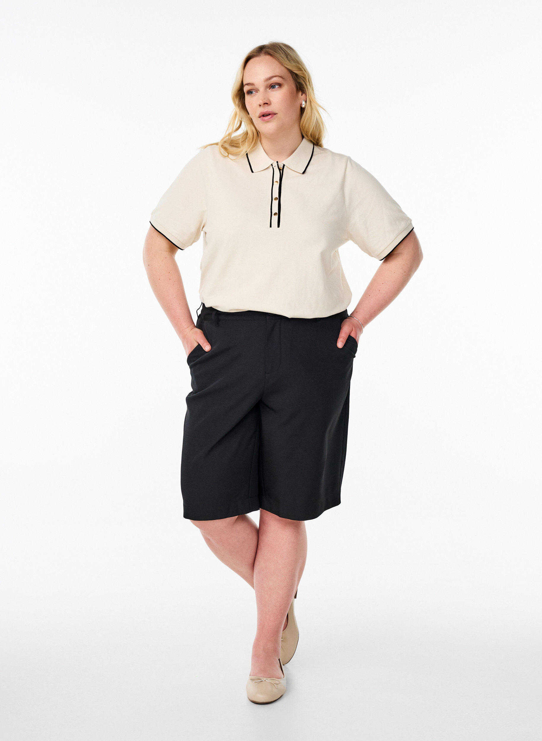 Zizzi Polo &agrave; manches courtes, Beige, Model image number 1