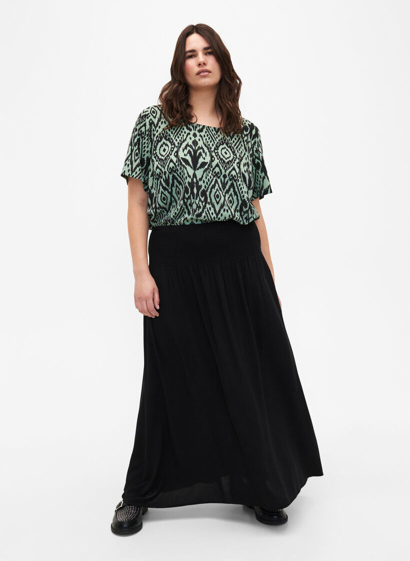 Jupe longue en viscose avec smocks, Noir, Model image number 1