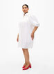 Robe chemise en coton avec broderie anglaise, Off White, Model image number 2