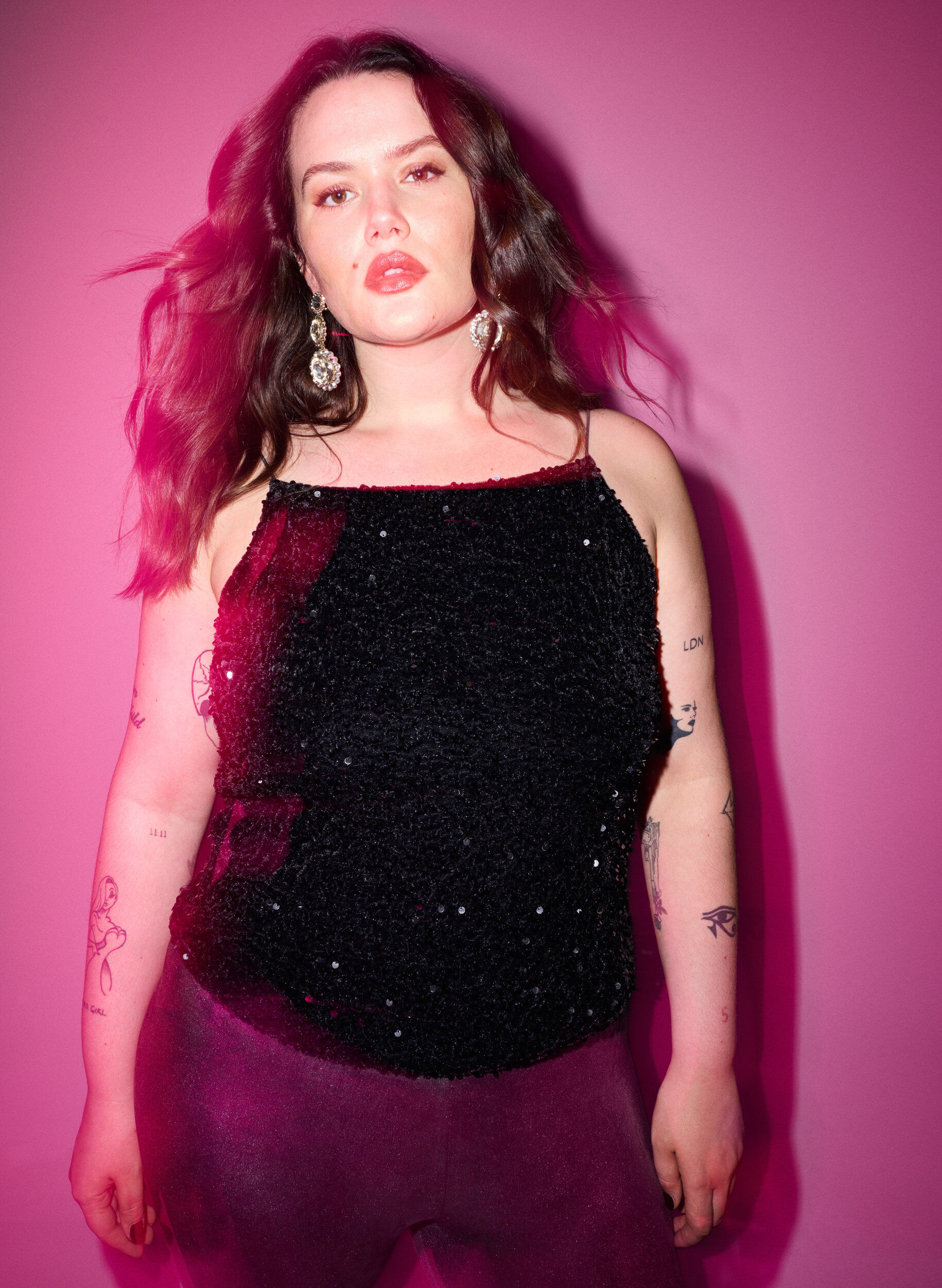 Zizzi Top &agrave; paillettes avec des bretelles &eacute;troites, Black Sequins, Image image number 0