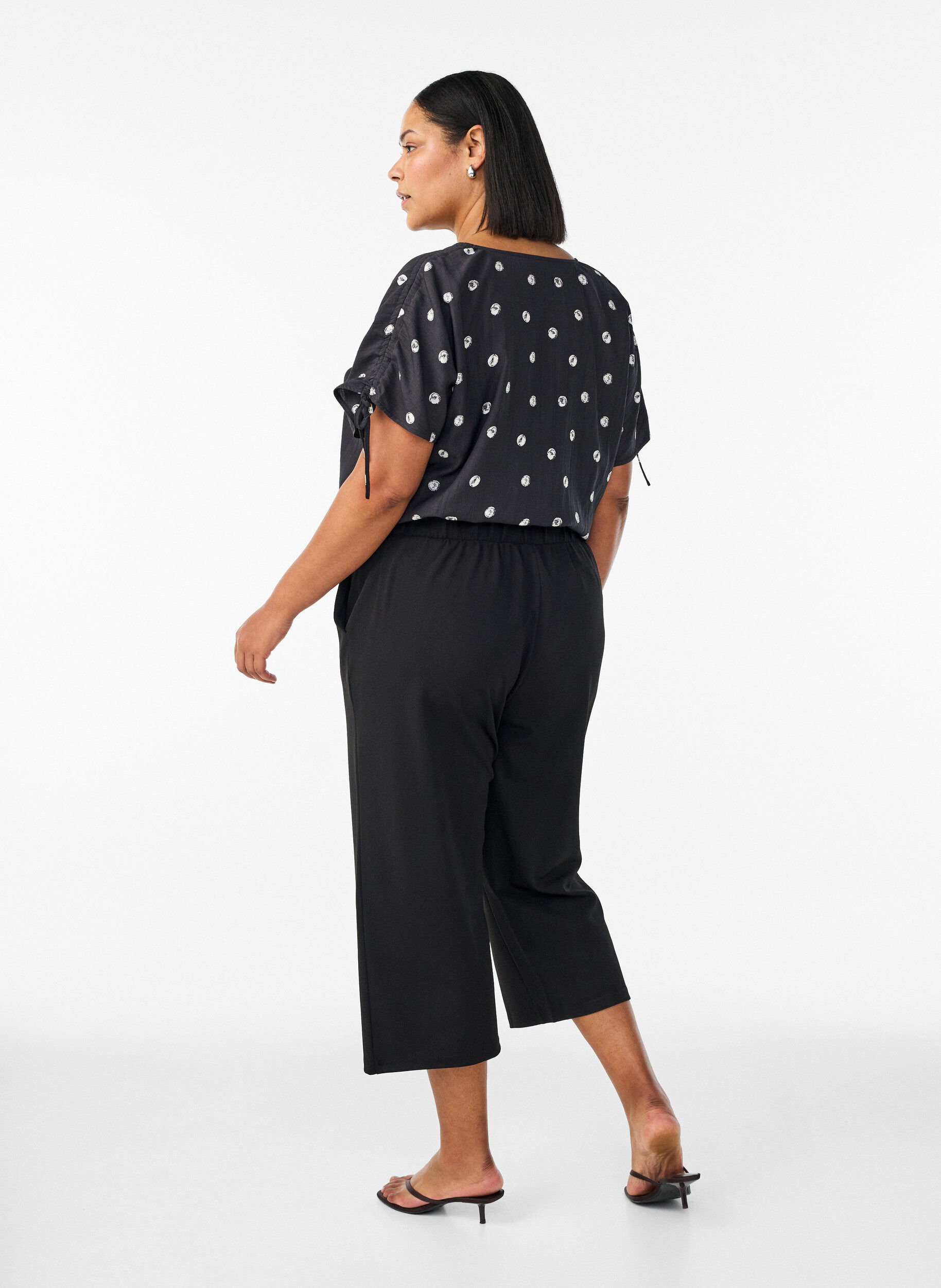 ZizziPantalon 7/8 &agrave; coupe ample, Noir, Model image number 2