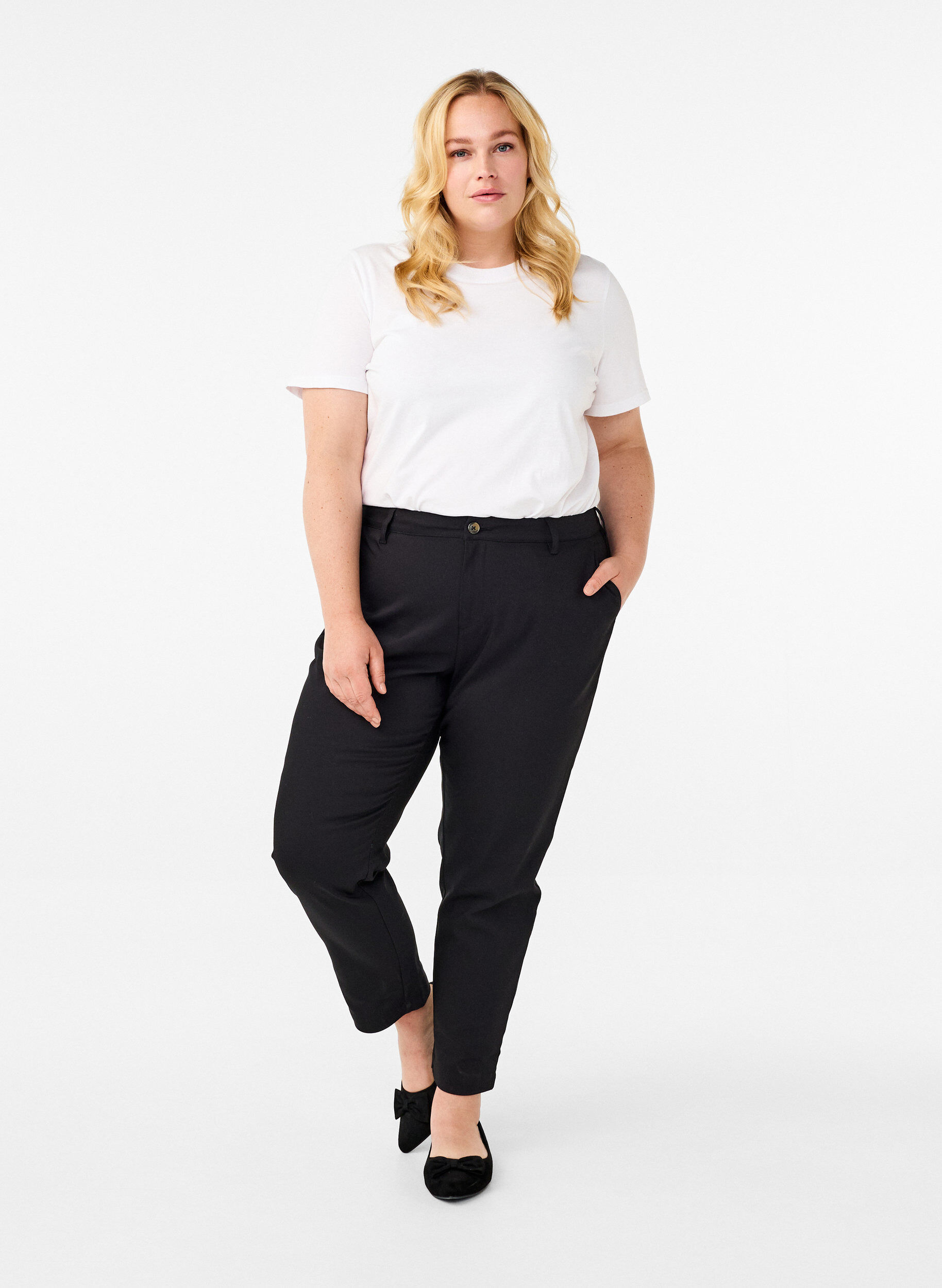 Zizzi Pantalon coupe droite &agrave; taille haute, Noir, Model image number 0