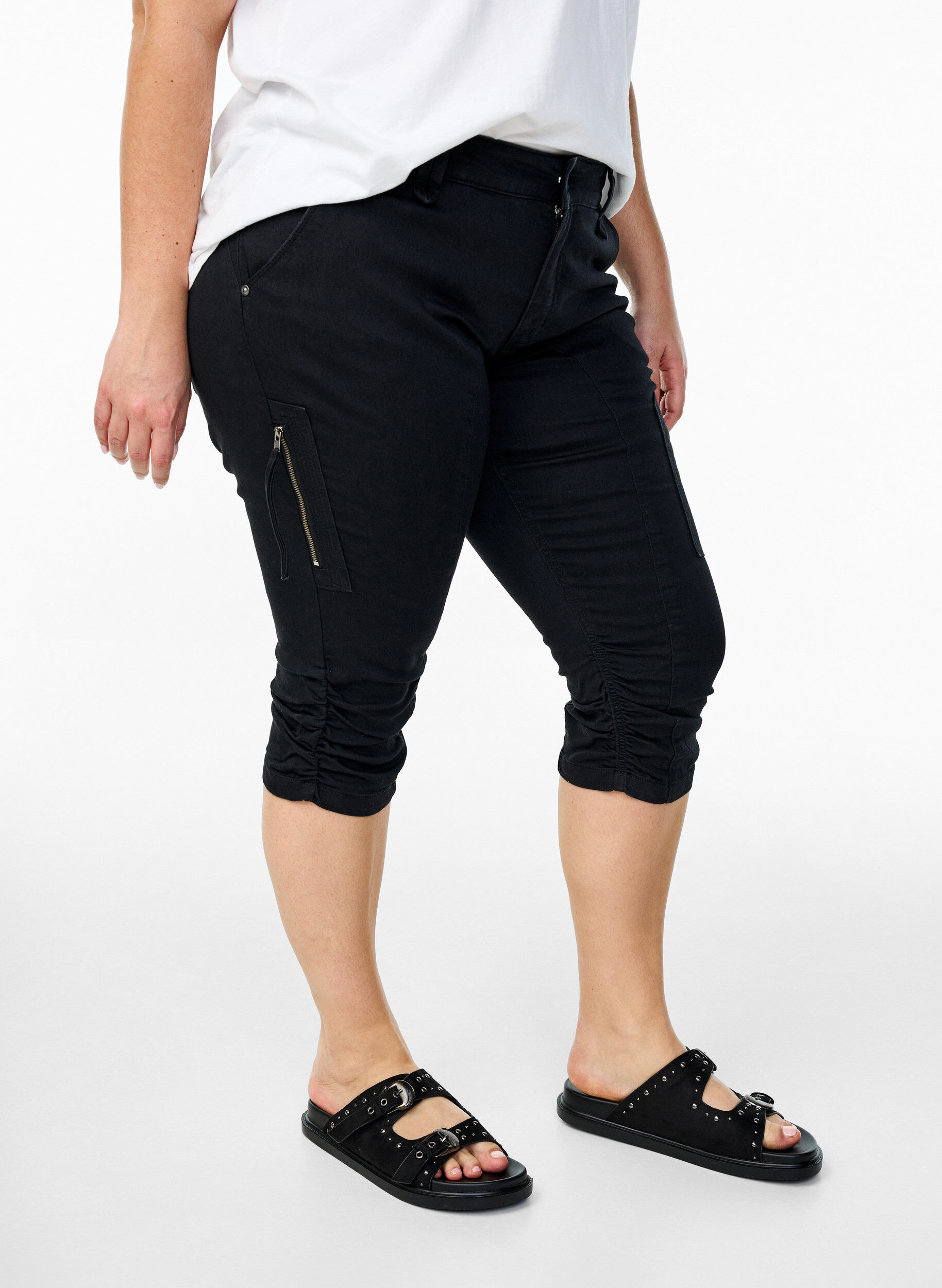 ZizziPantacourt jean slim avec poches, Noir, Model image number 2