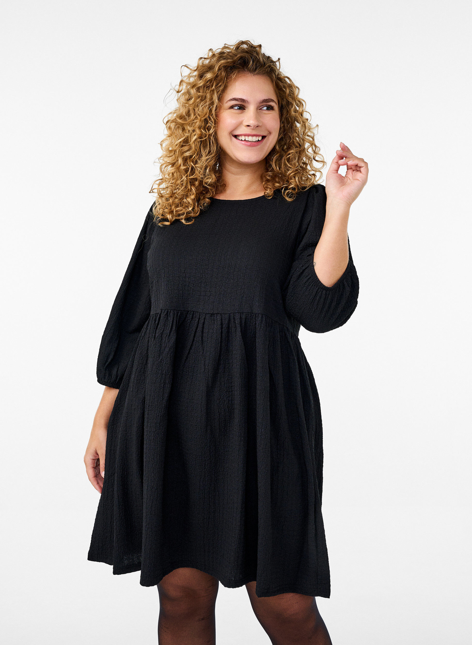 Zizzi FLASH - Robe courte avec texture et manches 3/4, Black, Model image number 0