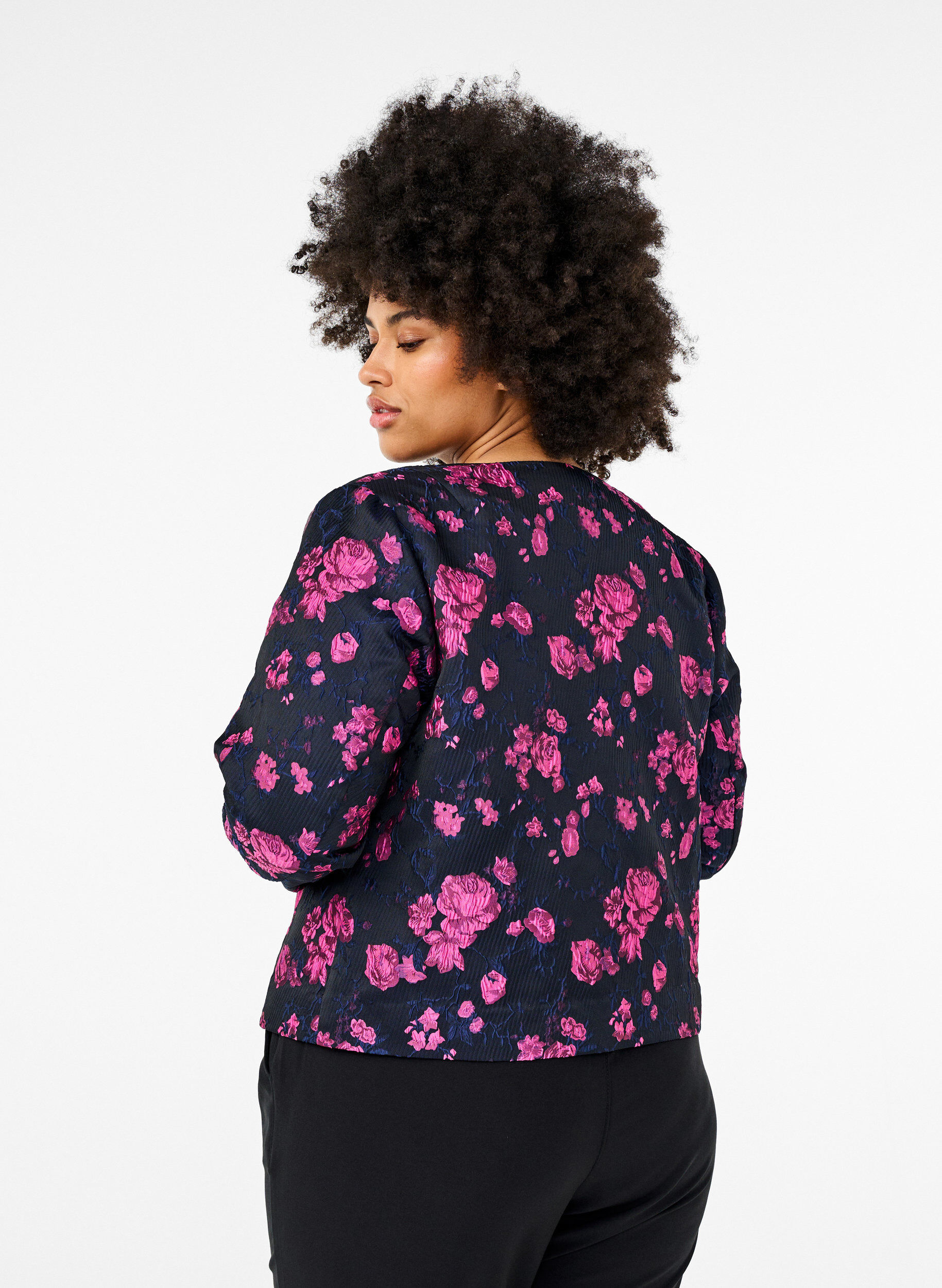 Zizzi Veste en jacquard &agrave; motif floral, Black w. Red Rose, Model image number 1