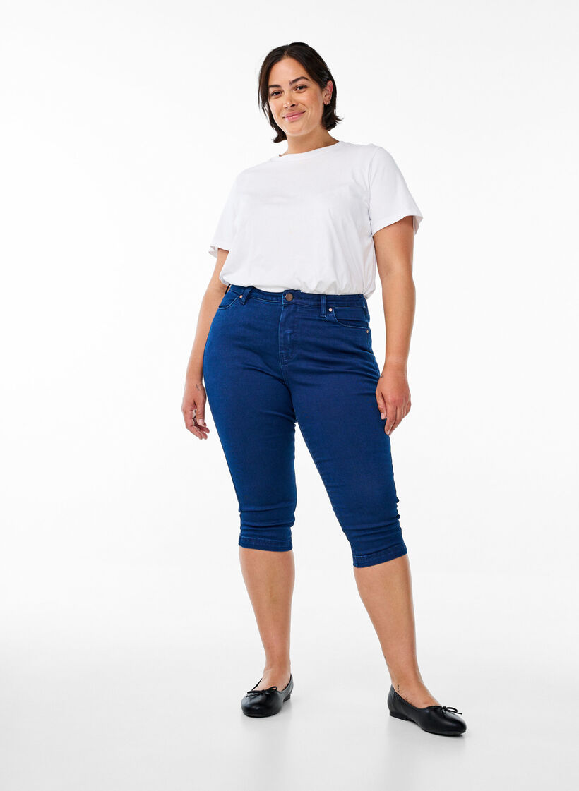 Jean capri Amy &agrave; taille haute et coupe super slim, Bleu, Model image number 0