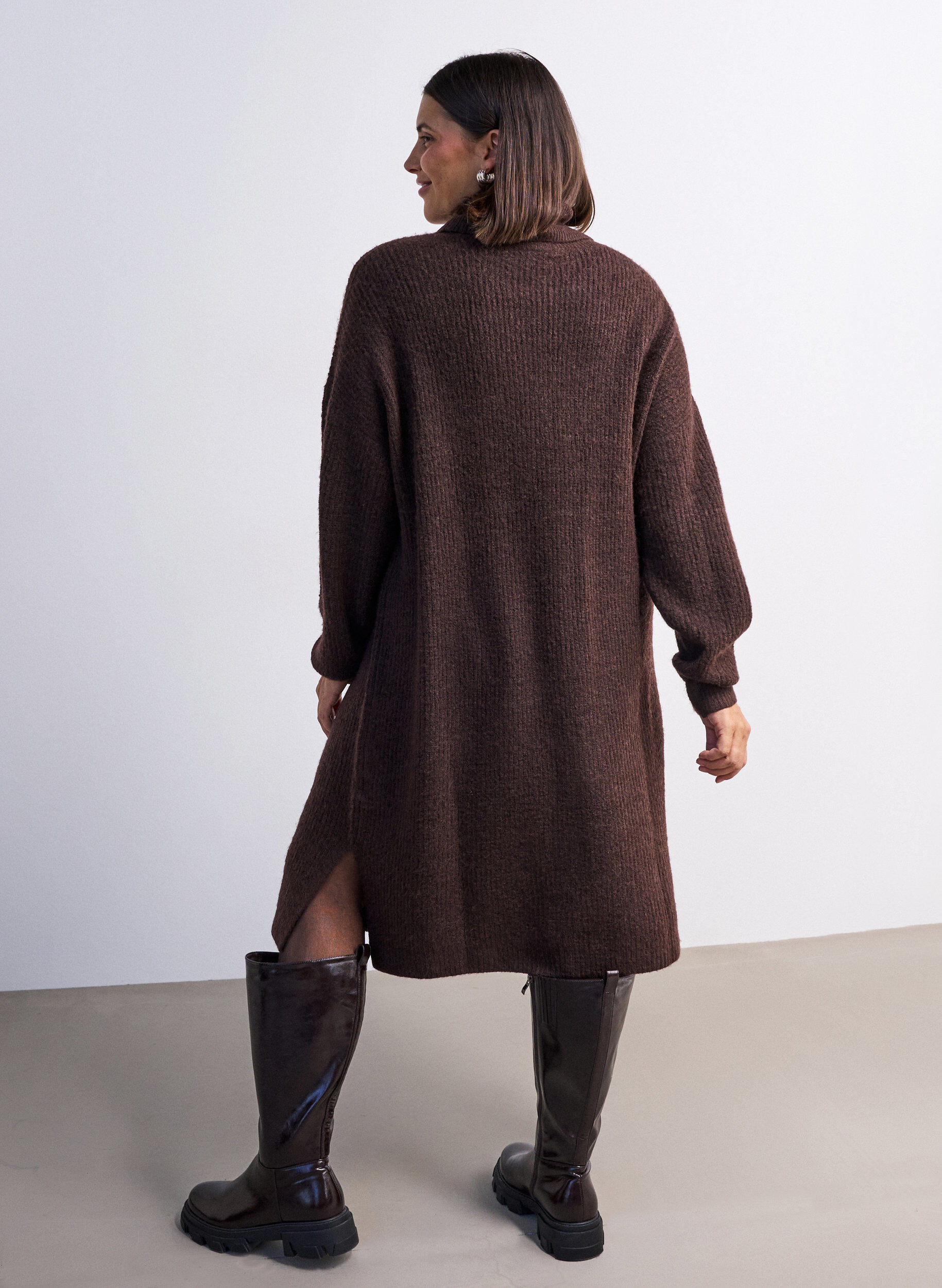 ZizziRobe en maille &agrave; col roul&eacute;, Marron, Model image number 2