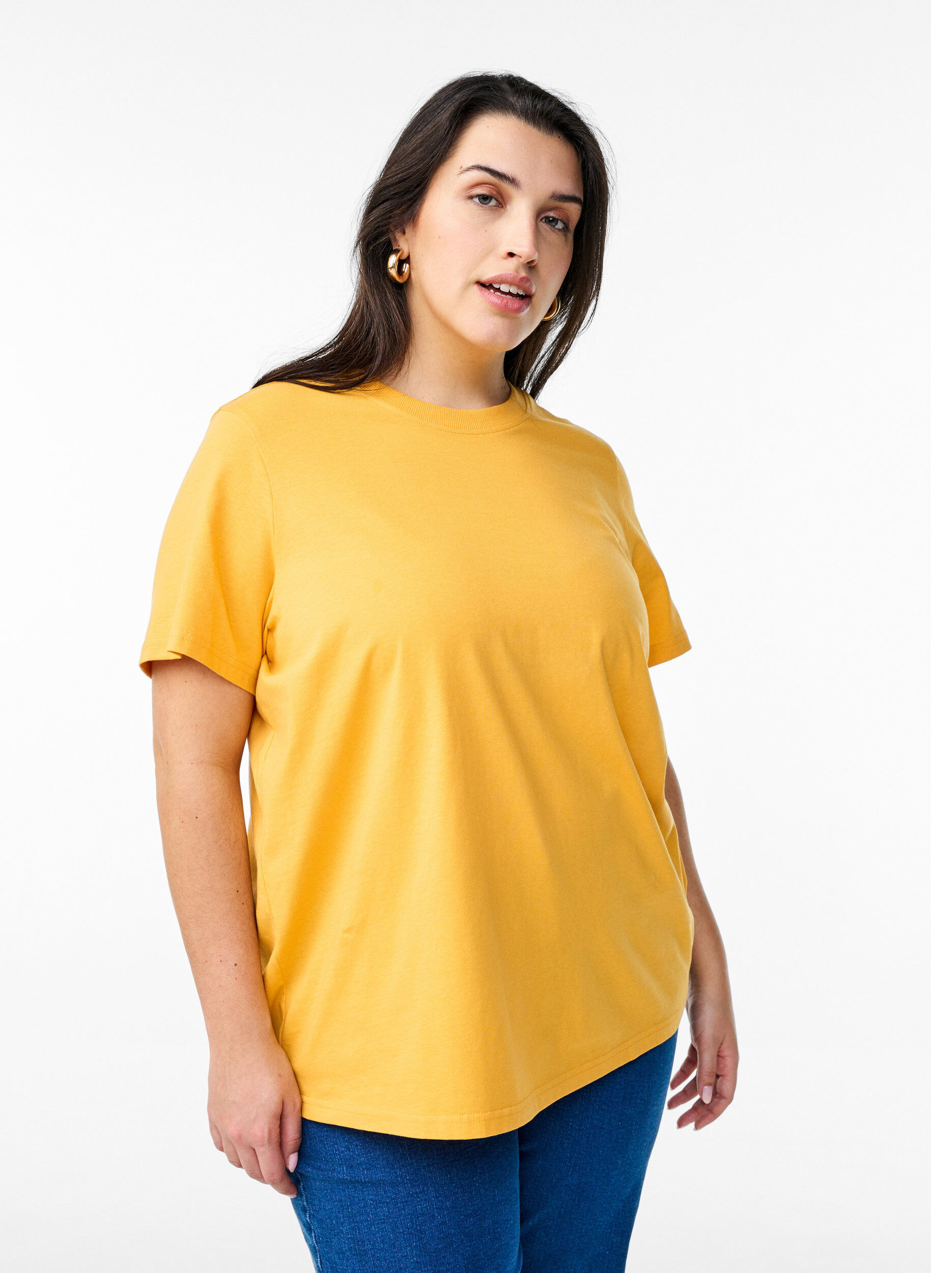T-shirt basique en coton &agrave; col rond, Jaune, Model