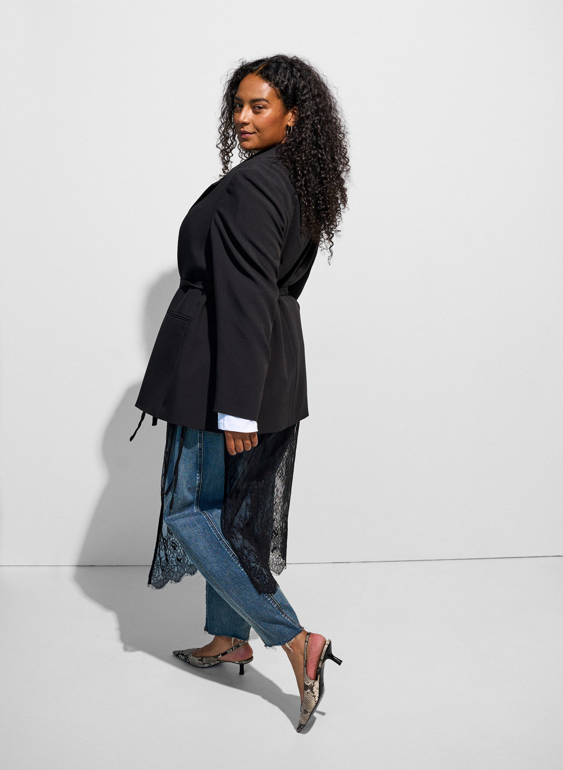 ZizziBlazer avec ceinture &agrave; nouer amovible, Noir, Model image number 2