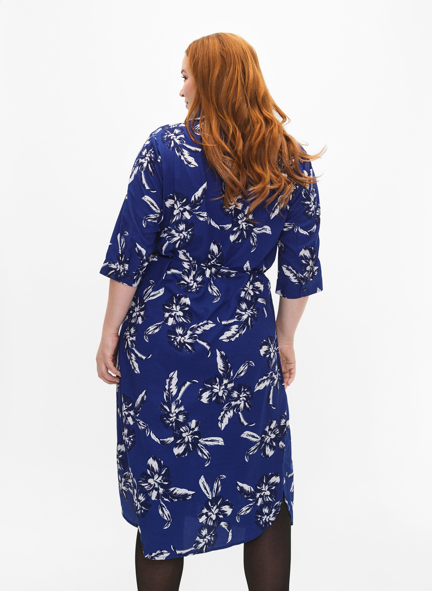 Zizzi FLASH - Robe chemise avec imprim&eacute; floral, Navy Blazer Flower, Model image number 1