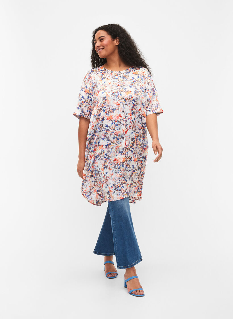 Robe chemise imprimée avec fermeture à boutons, B.White graphic AOP, Model image number 2