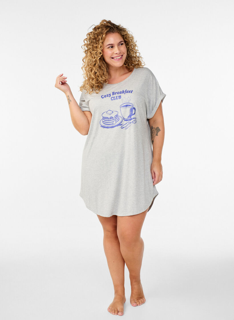 Chemise de nuit &agrave; manches courtes avec imprim&eacute; texte, Gris, Model image number 1