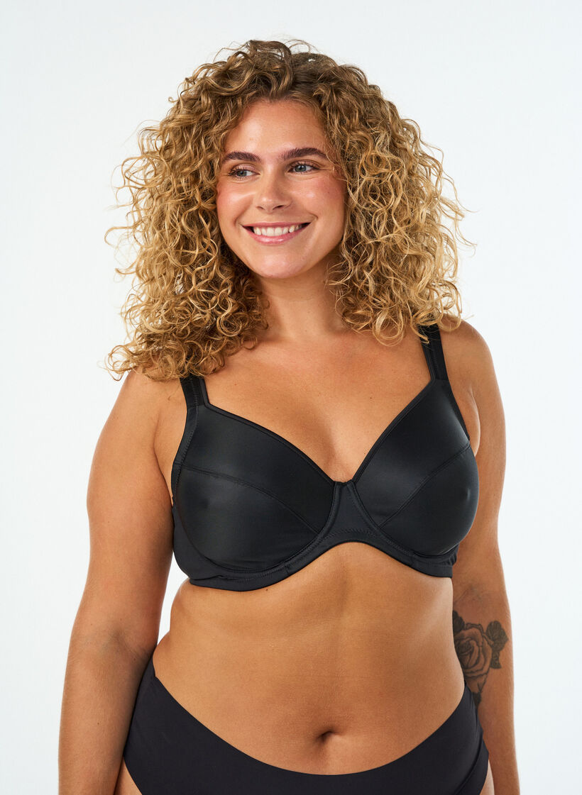 Soutien-gorge grand maintien avec bonnets moul&eacute;s, Noir, Model image number 0
