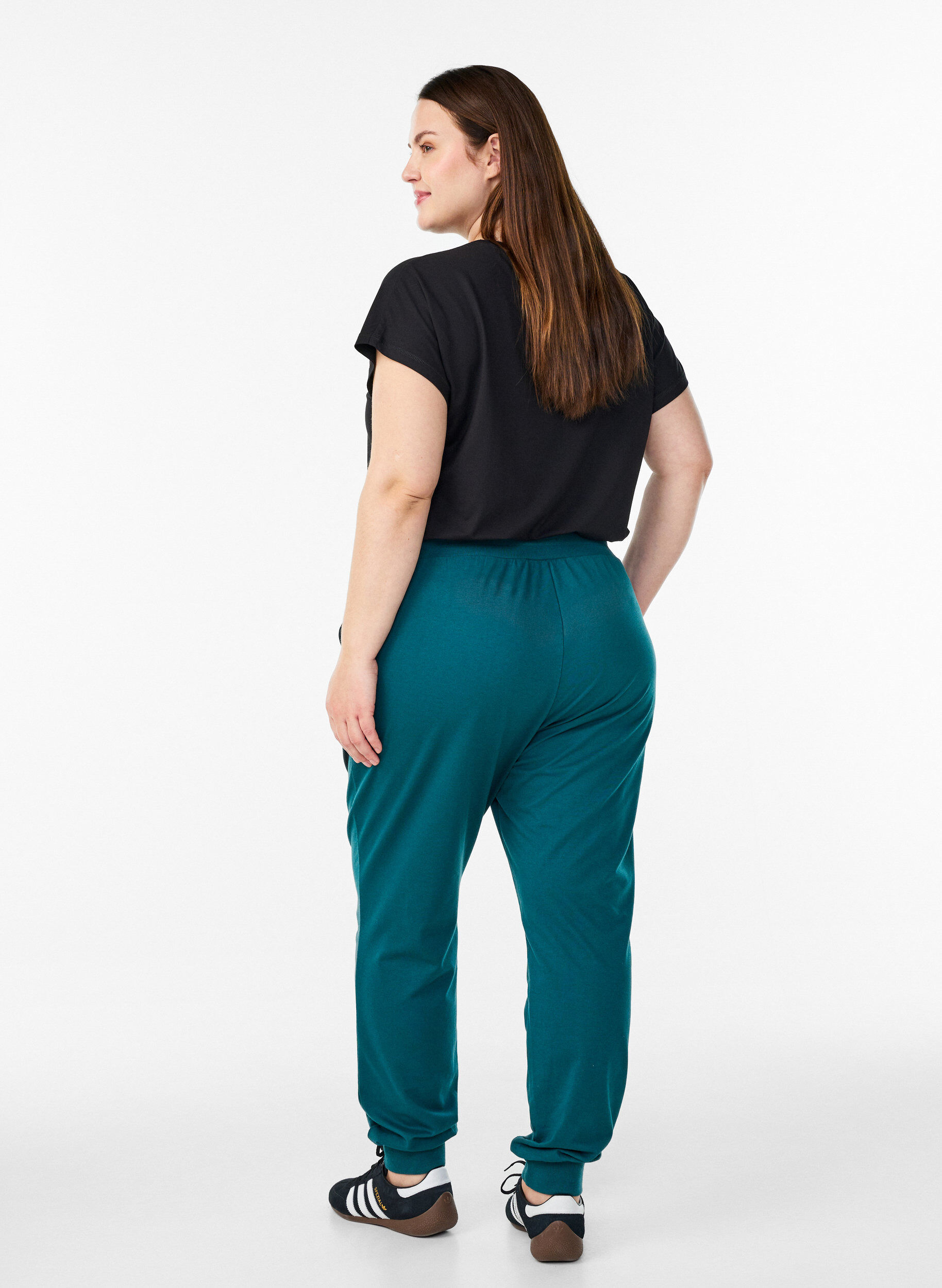 ZizziPantalon de surv&ecirc;tement ample avec poches, Vert, Model image number 2