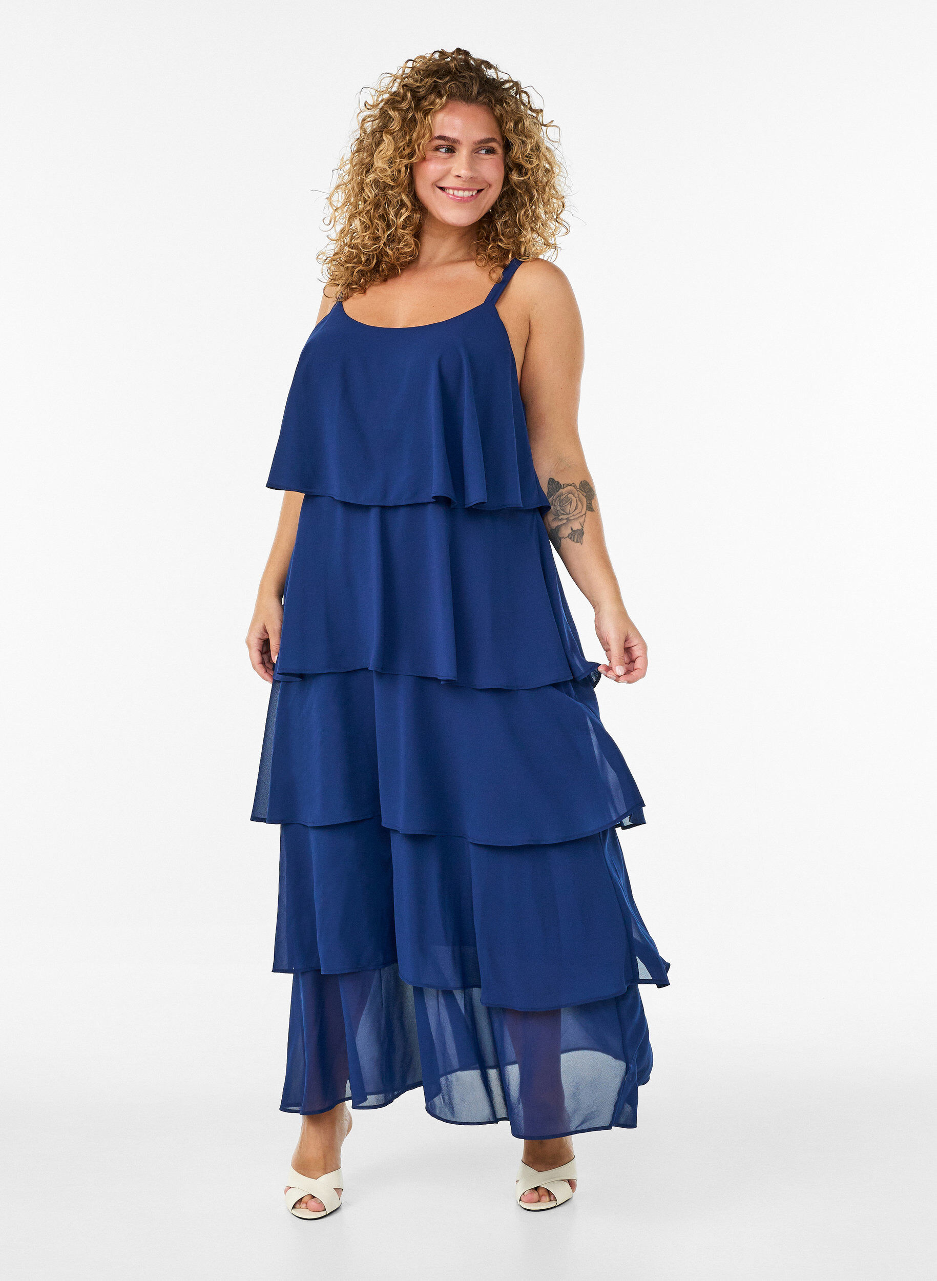 ZizziRobe maxi avec plusieurs couches de volants et cape amovible, Bleu, Model image number 0