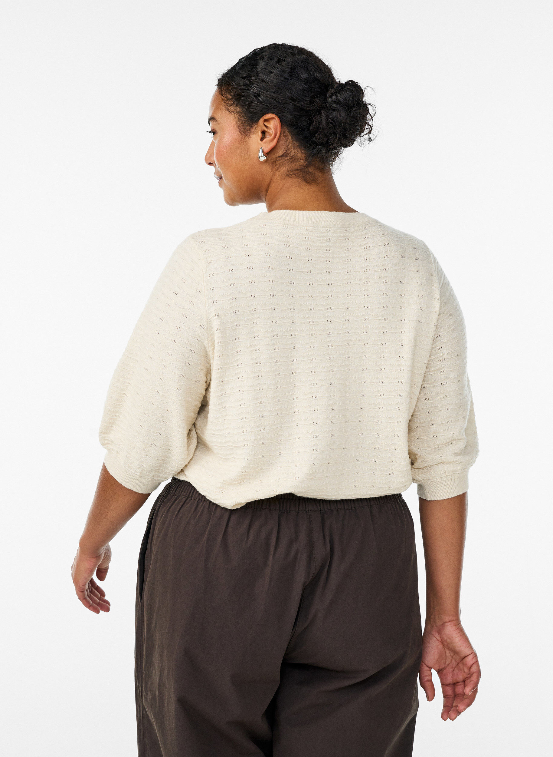 Zizzi Blouse en maille textur&eacute;e &agrave; manches courtes, Beige, Model image number 2