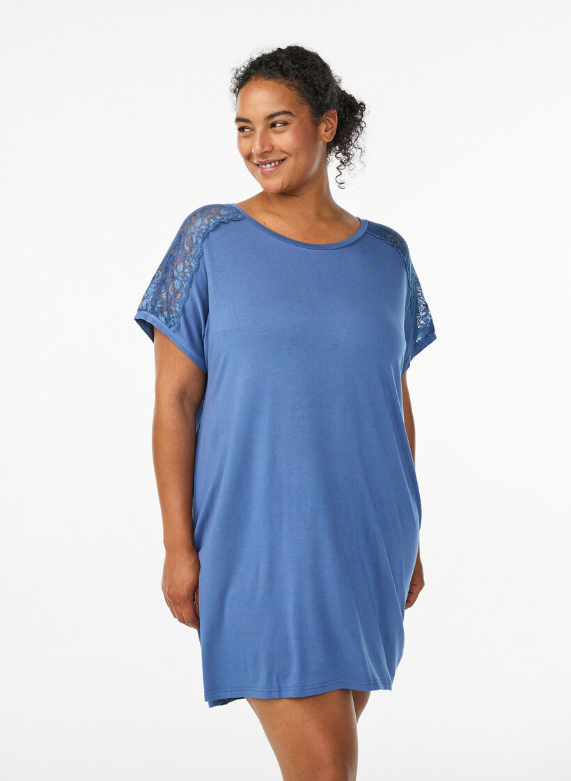Chemise de nuit en viscose avec dentelle, Bleu, Model image number 0