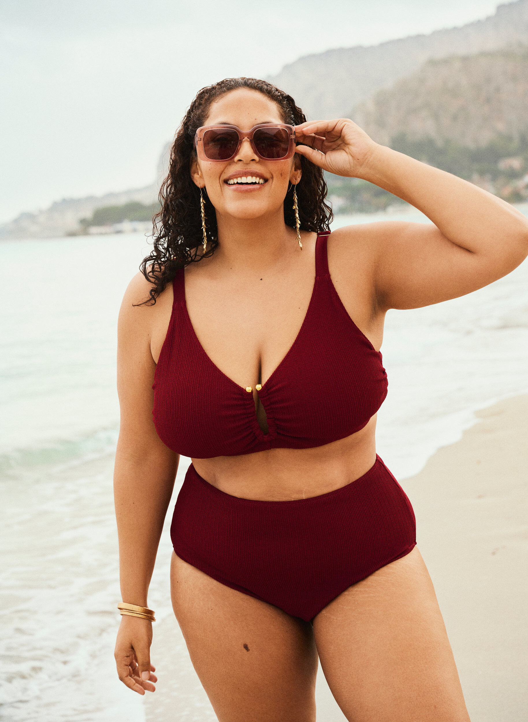 Bas de bikini taille haute textur&eacute;