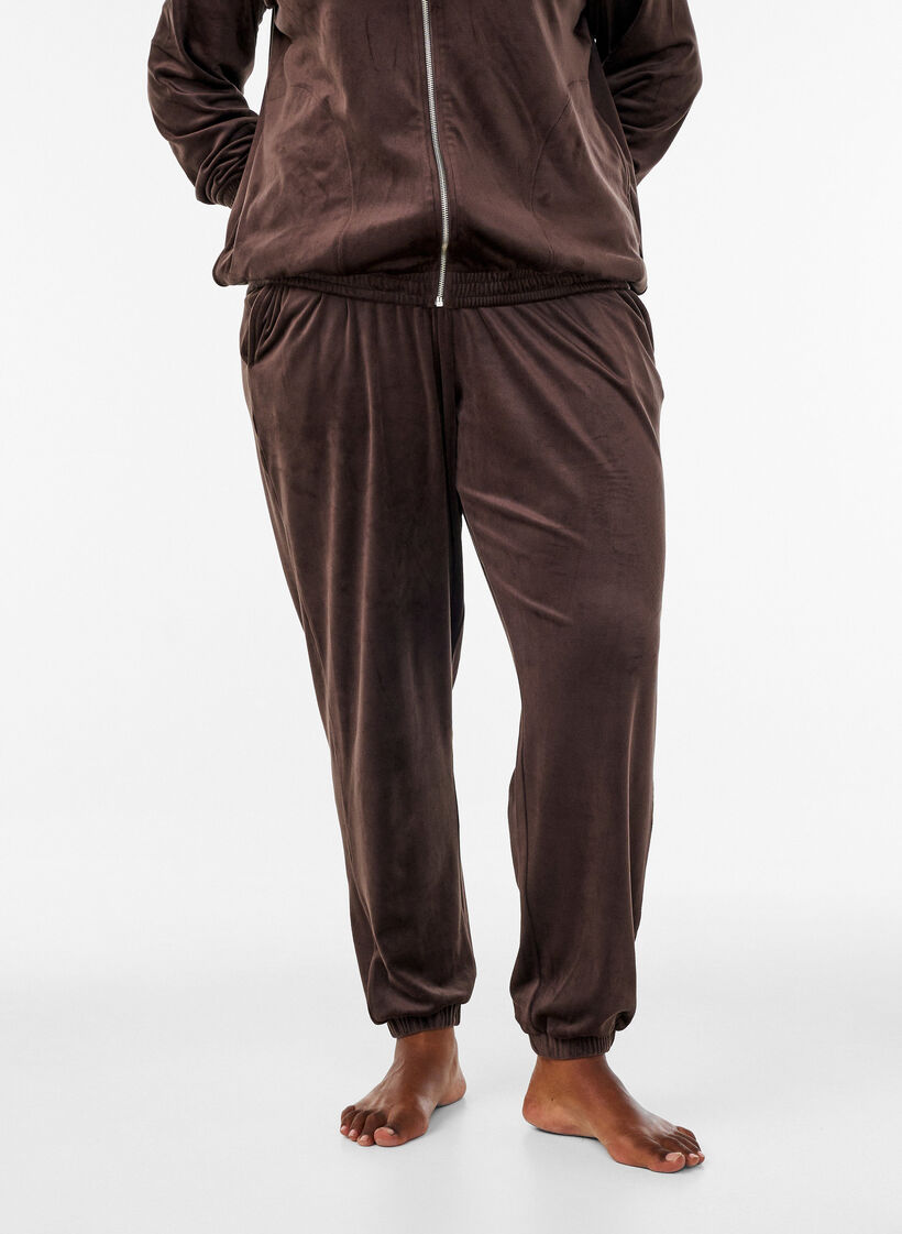 Pantalon ample en velours, Marron, Model image number 2