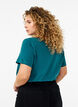 T-shirt basique en coton de couleur unie, Vert foncé, Model image number 2