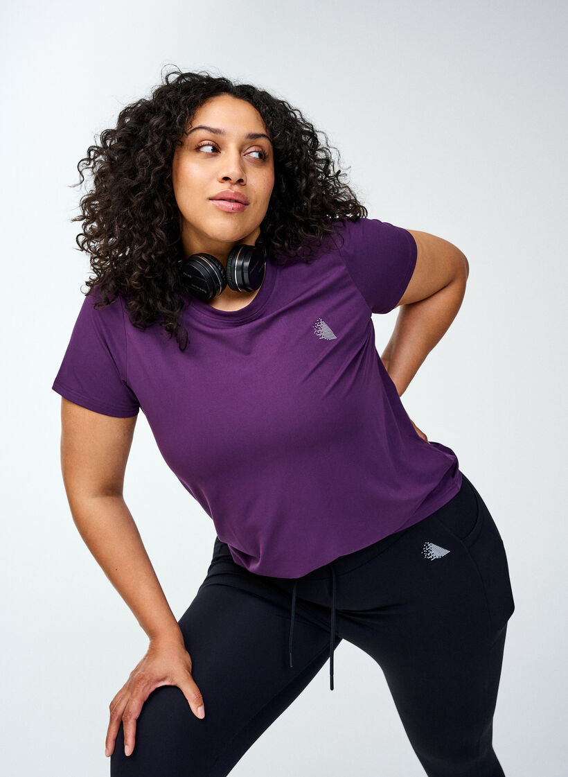 T-shirt d'entraînement avec coupe étroite et col rond, Purple Pennant, Image image number 1