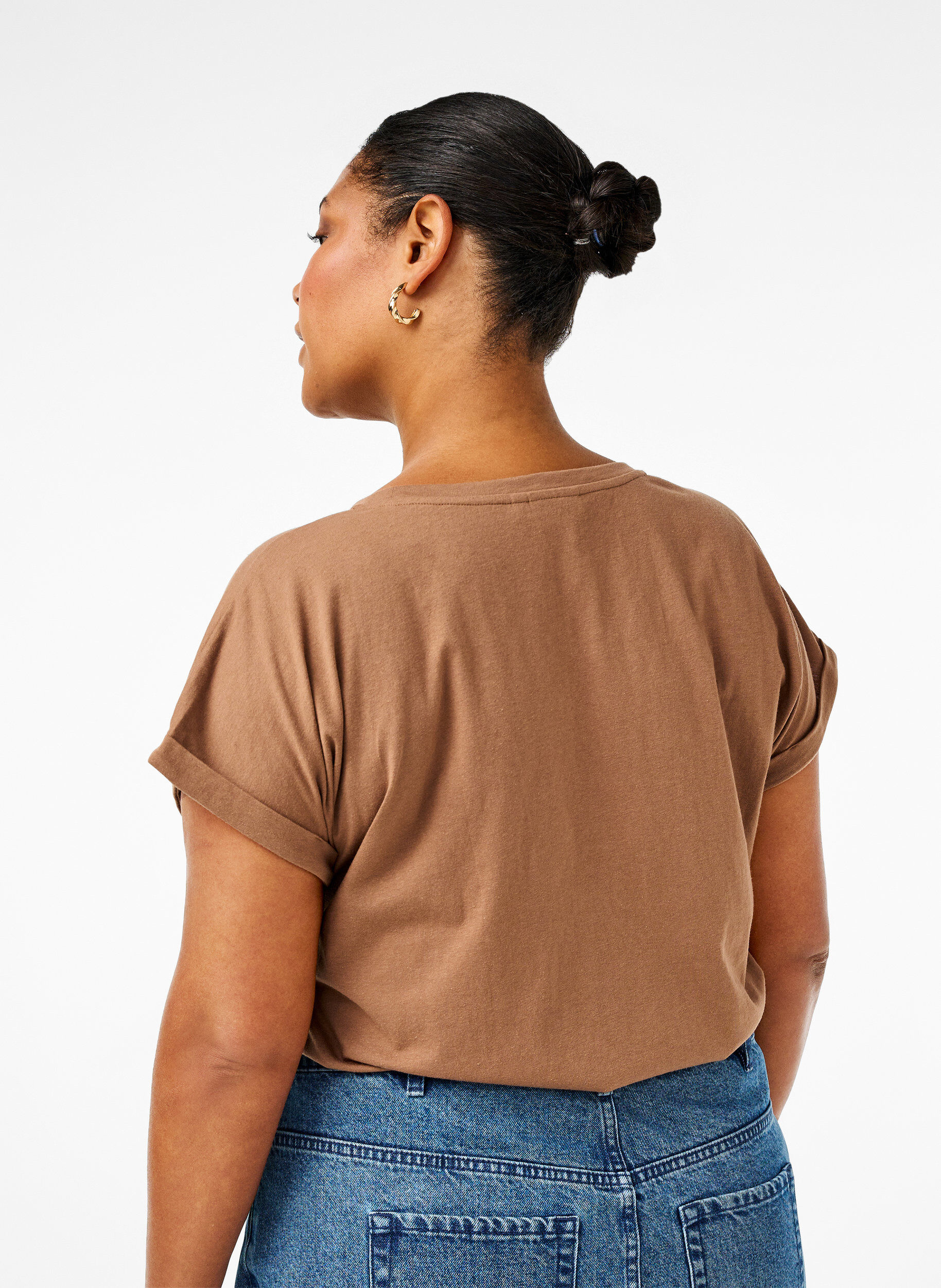 Zizzi T-shirt &agrave; manches courtes en m&eacute;lange de coton, Marron, Model image number 2