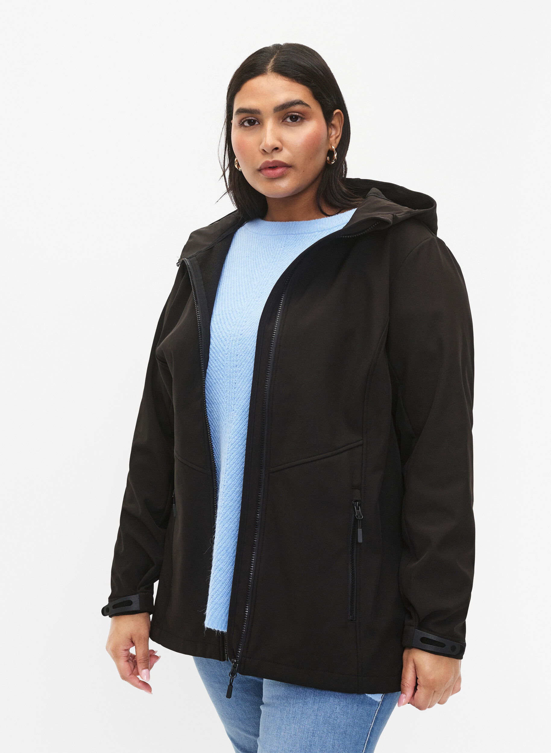 Zizzi  Veste softshell courte avec des poches, Black, Model image number 0