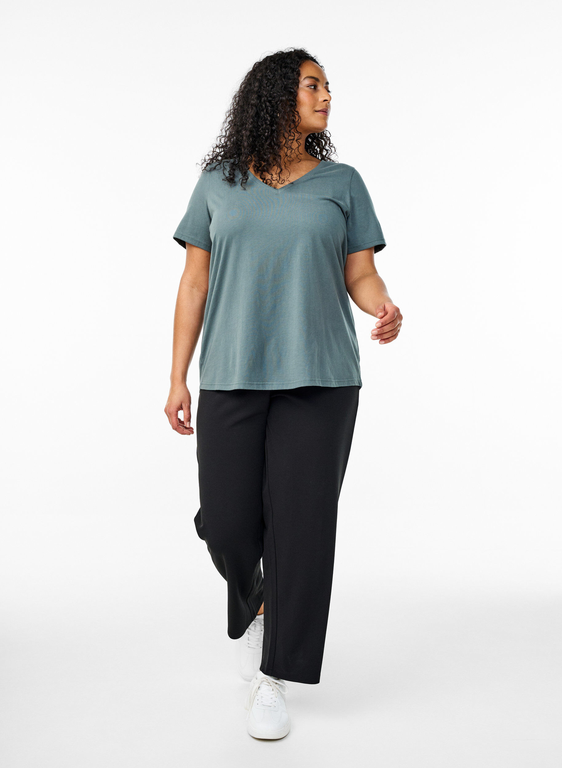 ZizziT-shirt col V, Vert fonc&eacute;, Model image number 1