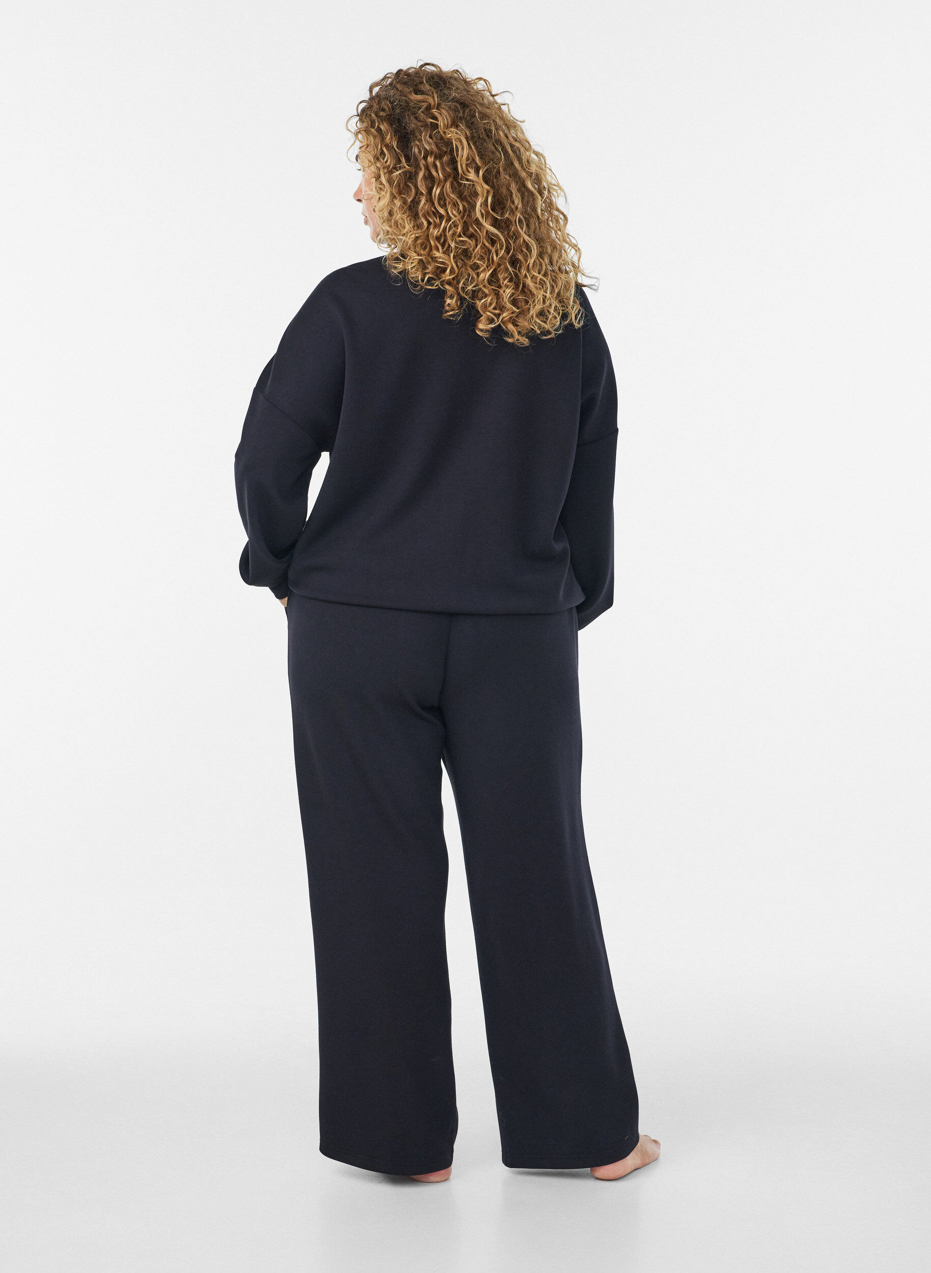 ZizziPantalon ample en jersey taille haute avec poches, Noir, Model image number 1