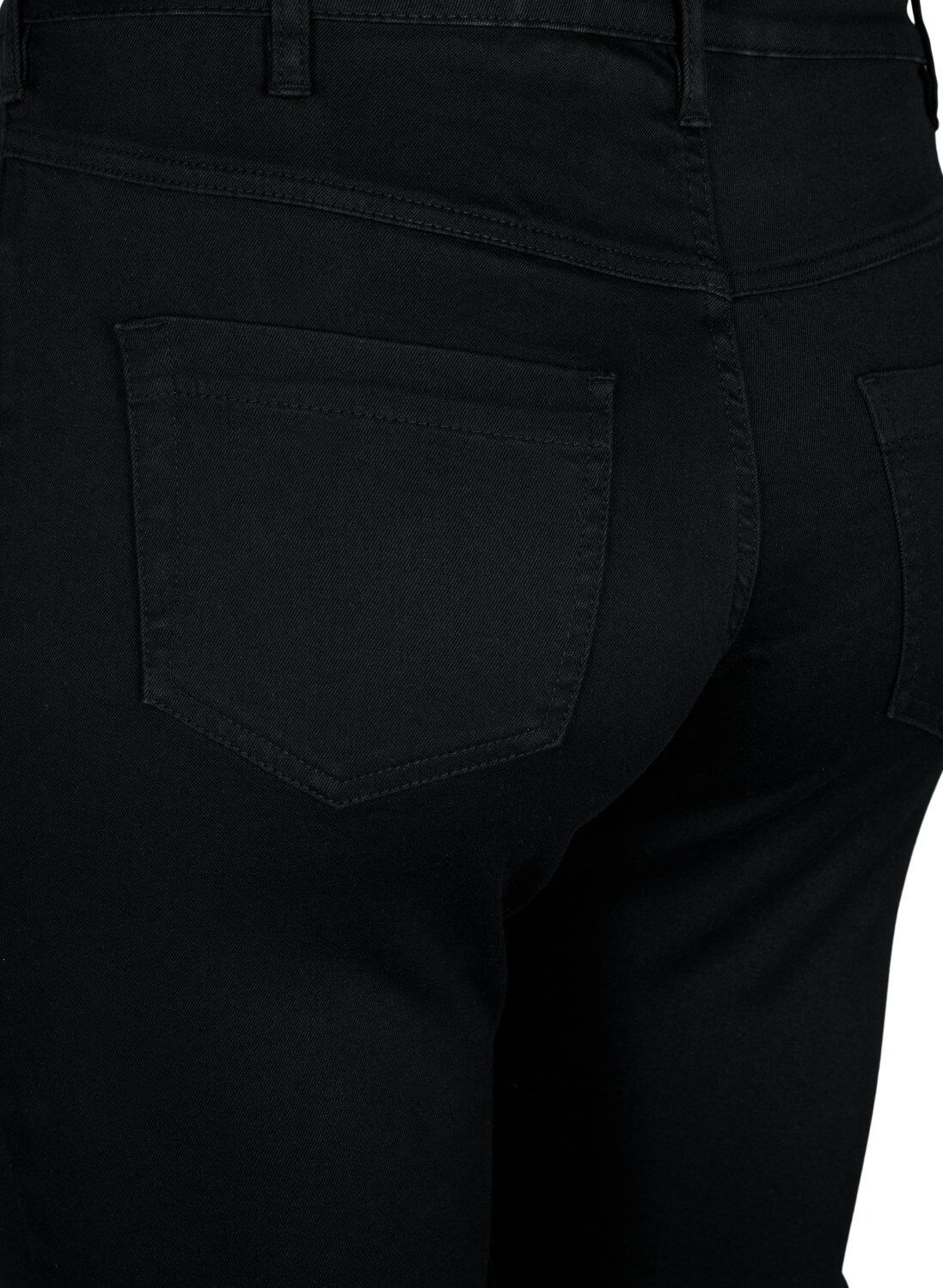 Zizzi Emily jeans slim fit taille normale, Noir, Model image number 3