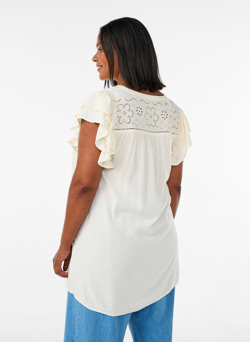 Tunique en broderie anglaise et manches &agrave; volants, Beige, Model image number 2
