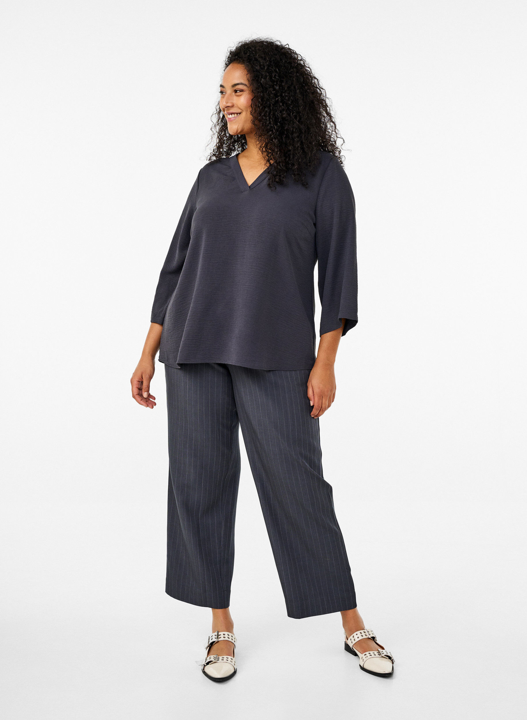 Zizzi FLASH - Blouse &agrave; manches 3/4, Gris anthracite, Model image number 1