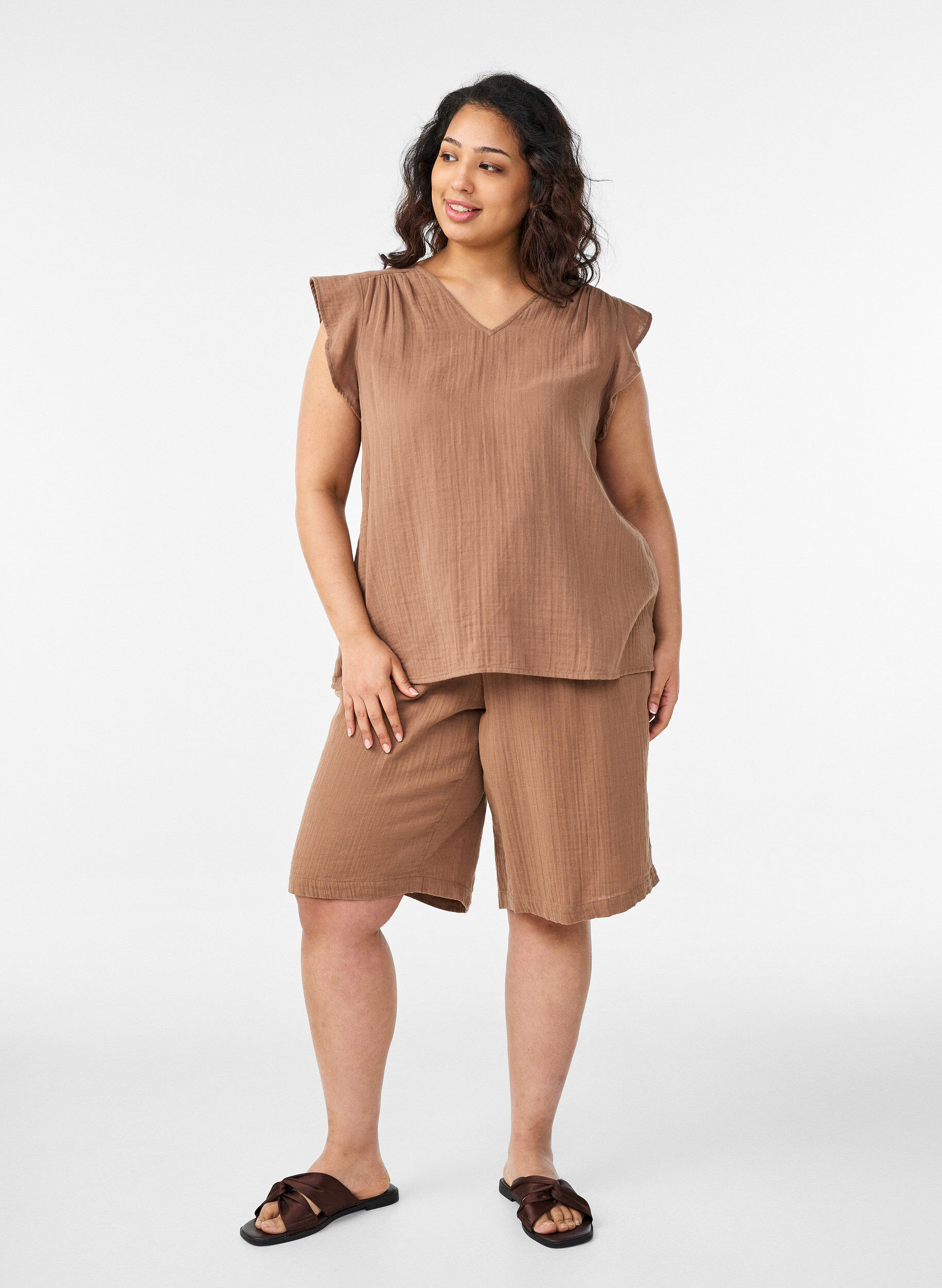 ZizziShort ample en mousseline de coton taille haute, Marron, Model image number 1