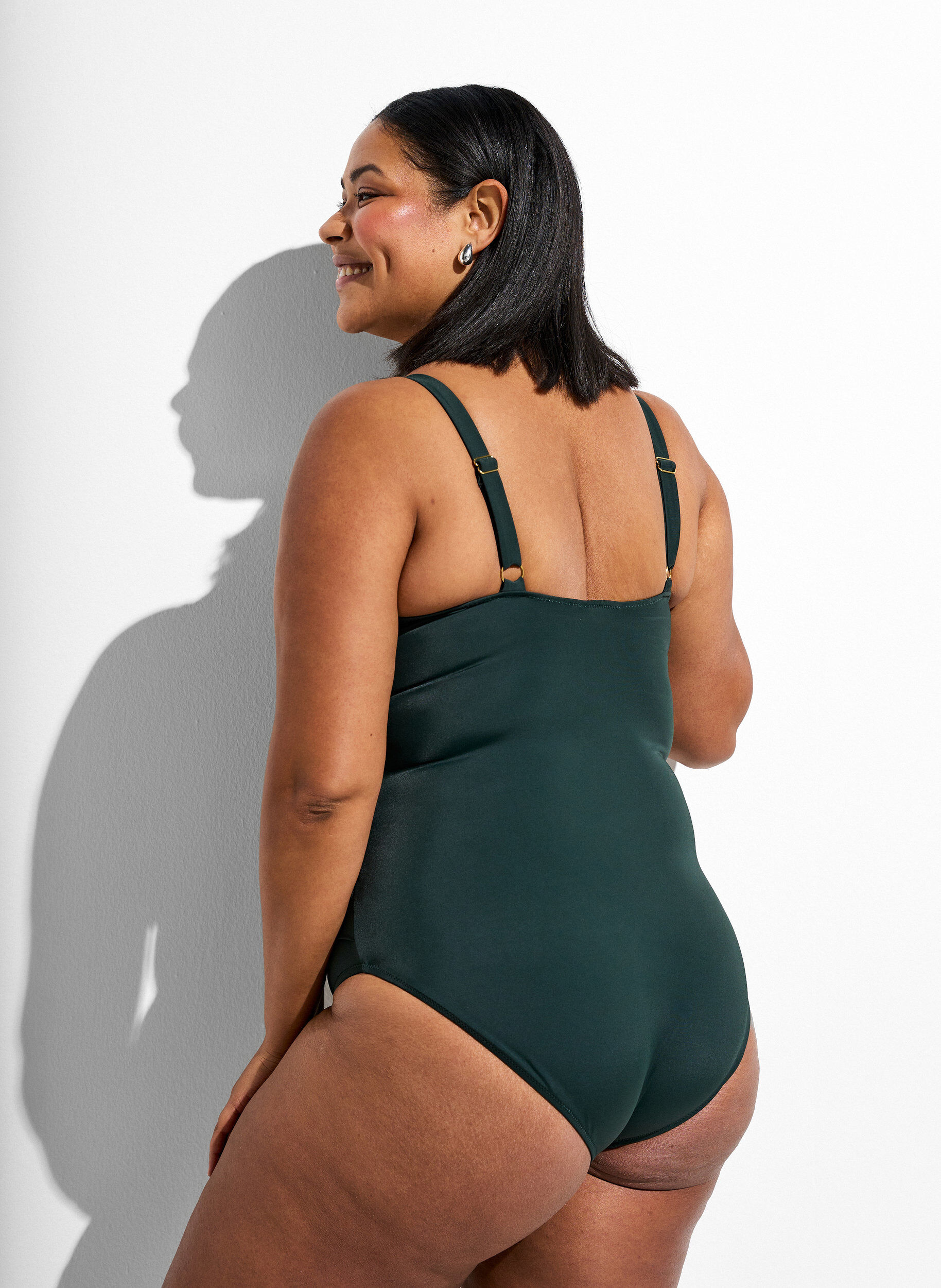 Zizzi Maillot de bain avec anneau et drap&eacute;, Vert fonc&eacute;, Model image number 1