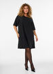 Robe courte coupe &eacute;vas&eacute;e avec des rayures paillet&eacute;es, Noir, Model image number 1