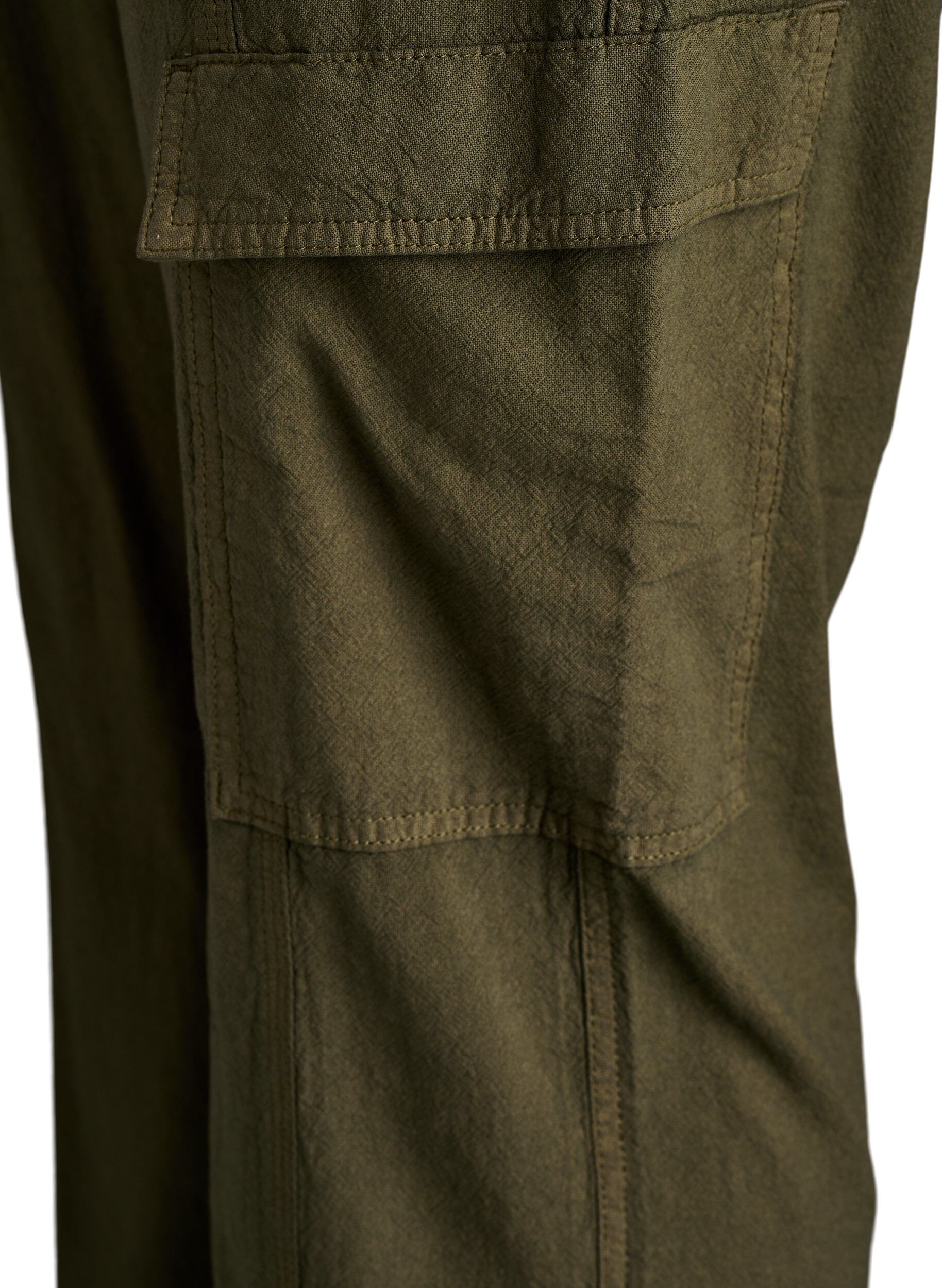 Zizzi Pantalon cargo ample en coton, Vert fonc&eacute;, Packshot image number 3