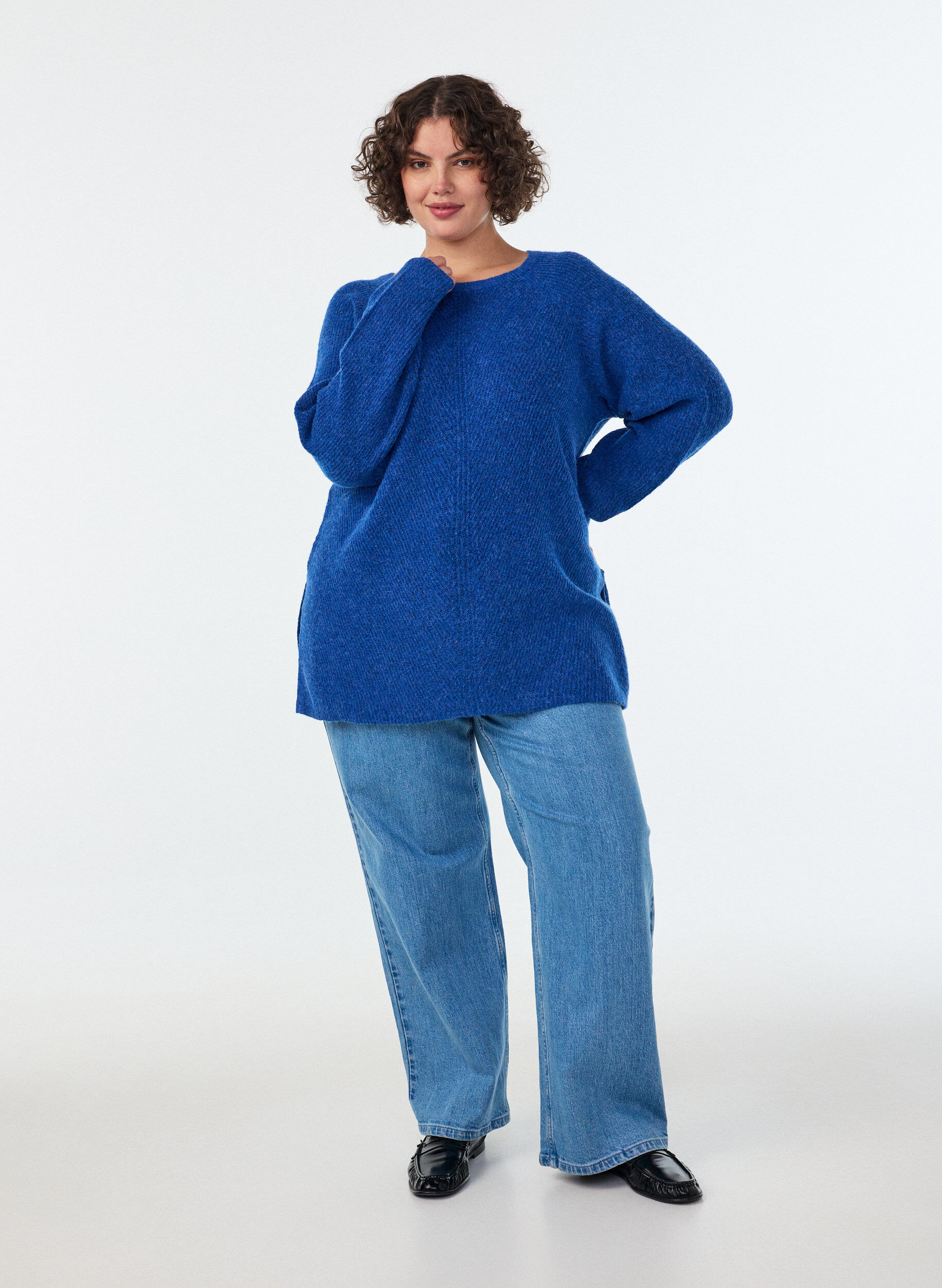 ZizziPull en maille avec motif diagonal et manches raglan, Bleu, Model image number 1