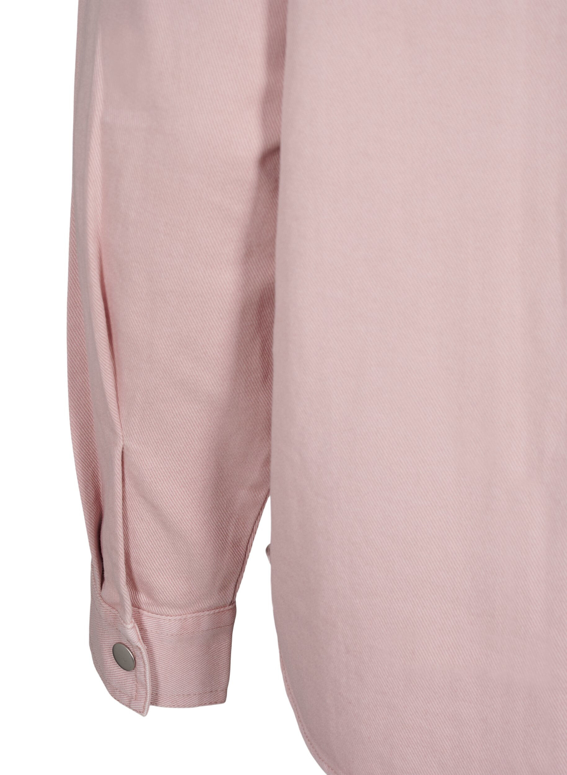 Zizzi Chemise en jean de couleur unie dot&eacute;e de poches sur la poitrine, Pale Mauve, Packshot image number 4