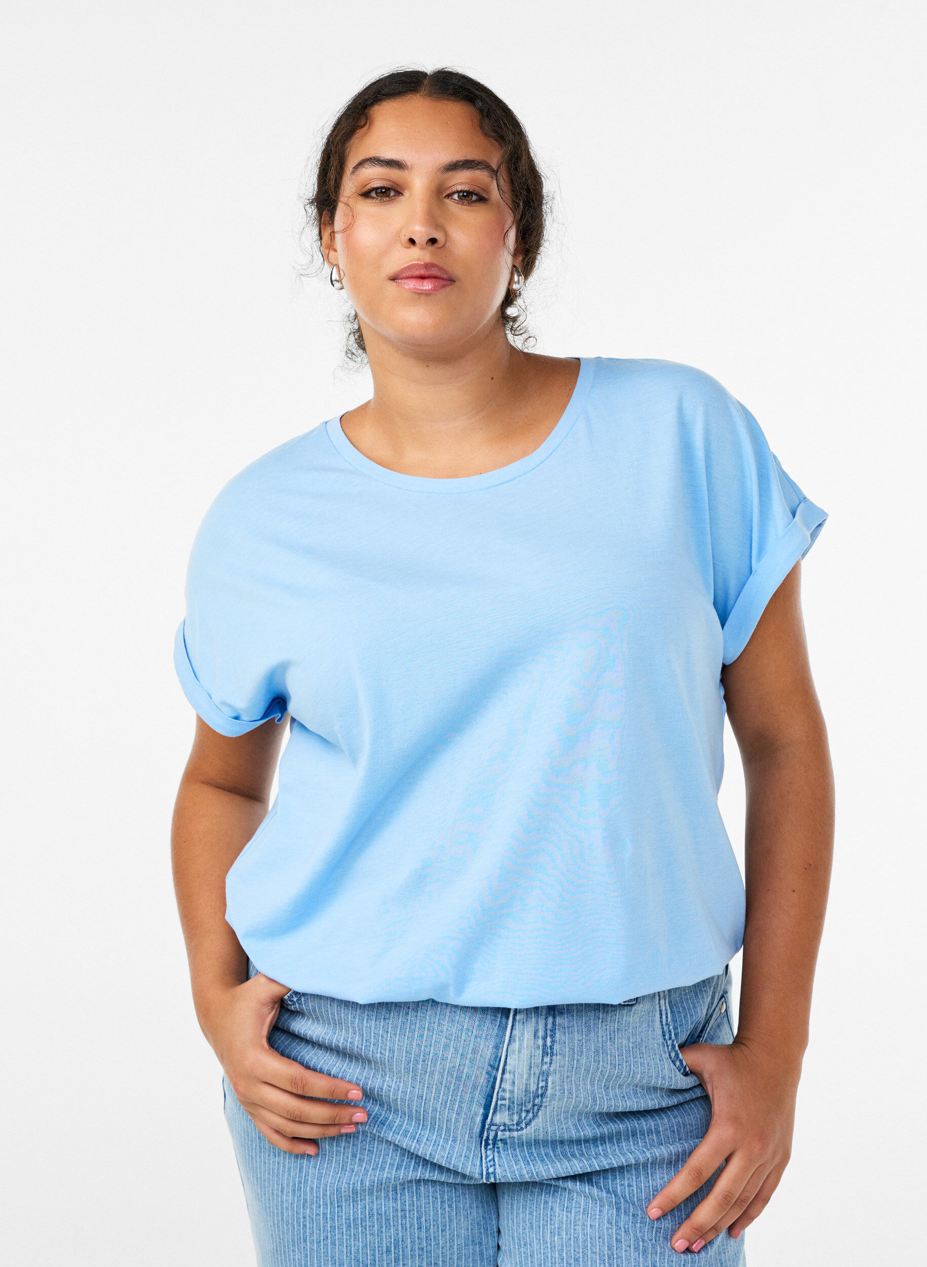 T-shirt &agrave; manches courtes en m&eacute;lange de coton, Bleu, Model