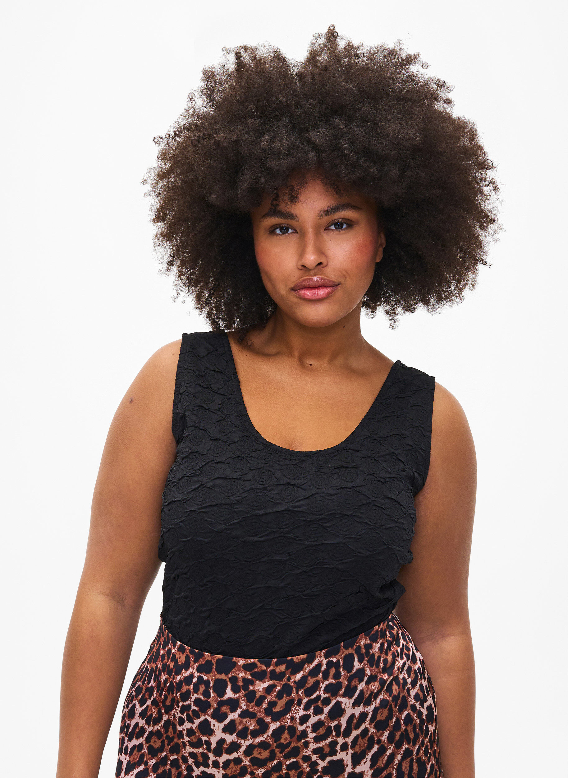 Zizzi Body sans manches avec texture structur&eacute;e, Black, Model image number 0